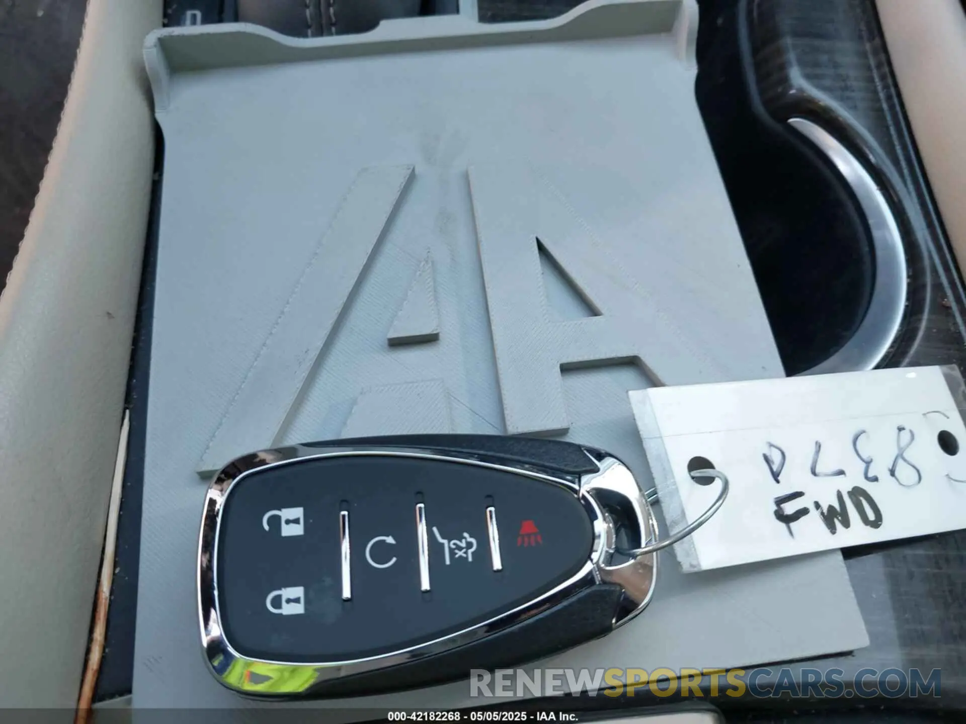 11 Фотография поврежденного автомобиля LRBFXBSA4KD146323 BUICK ENVISION 2019