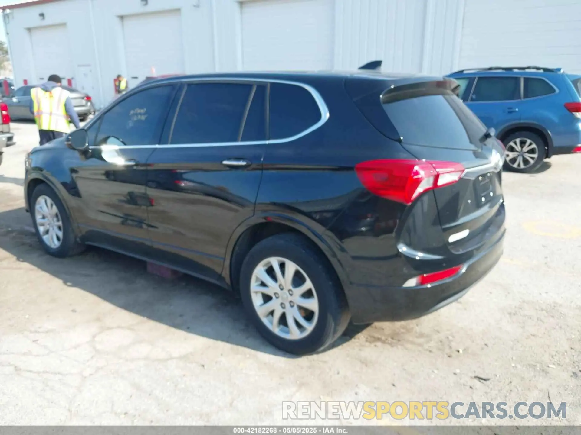 3 Фотография поврежденного автомобиля LRBFXBSA4KD146323 BUICK ENVISION 2019