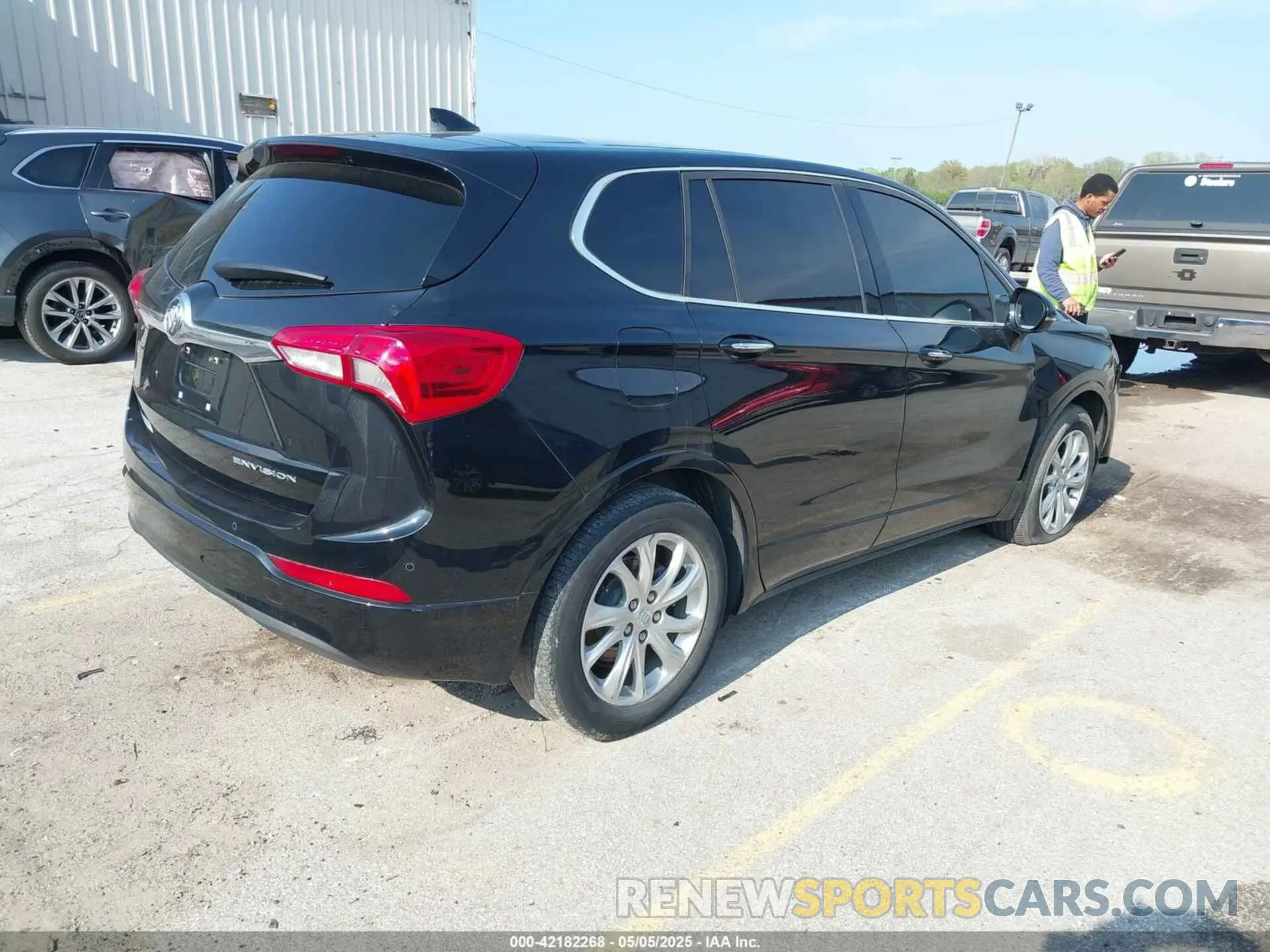 4 Фотография поврежденного автомобиля LRBFXBSA4KD146323 BUICK ENVISION 2019