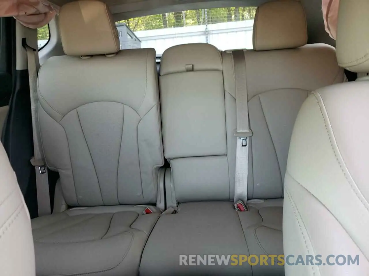 10 Photograph of a damaged car LRBFXCSA1KD015548 BUICK ENVISION 2019