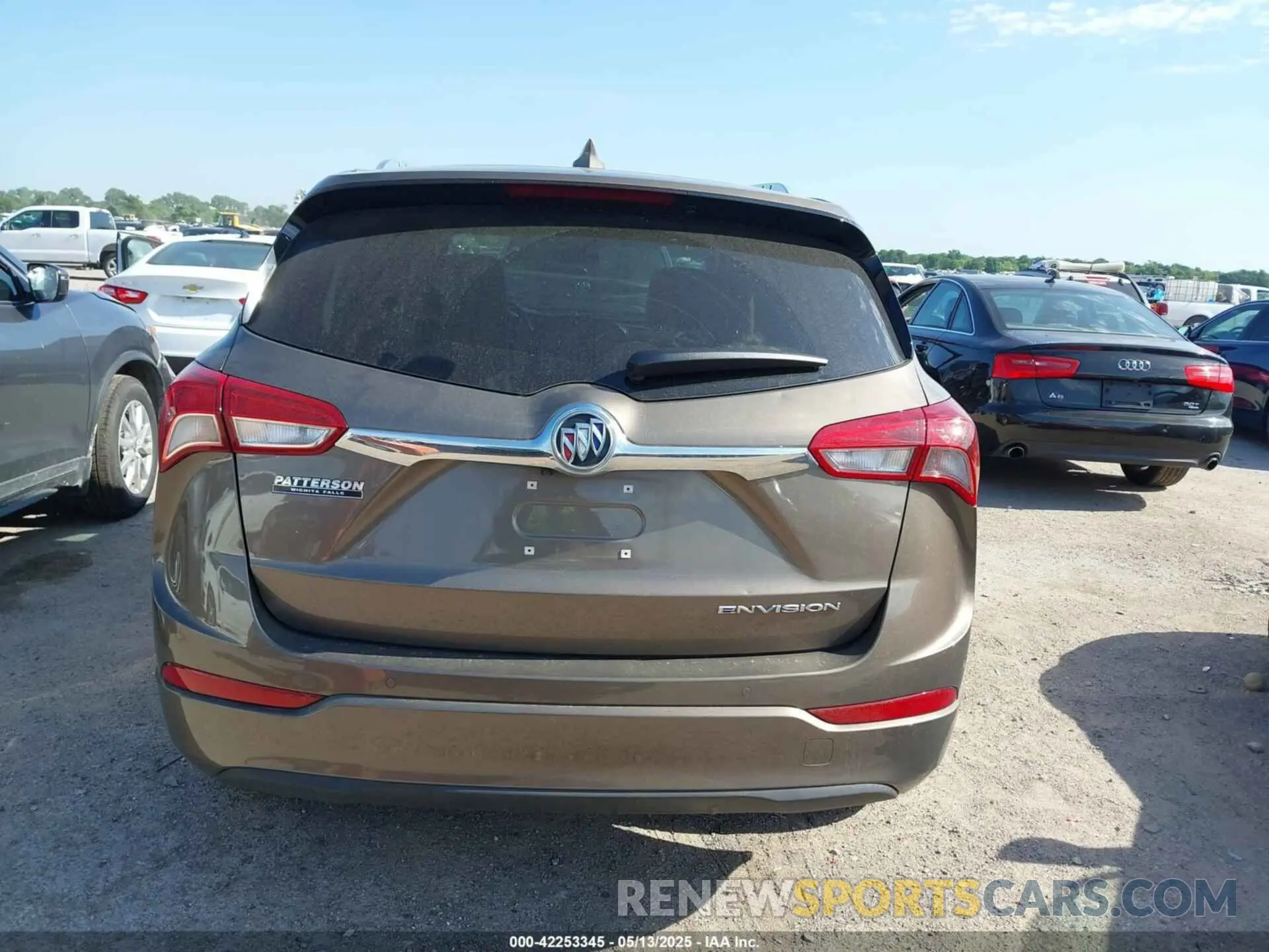 16 Photograph of a damaged car LRBFXCSA3KD026518 BUICK ENVISION 2019