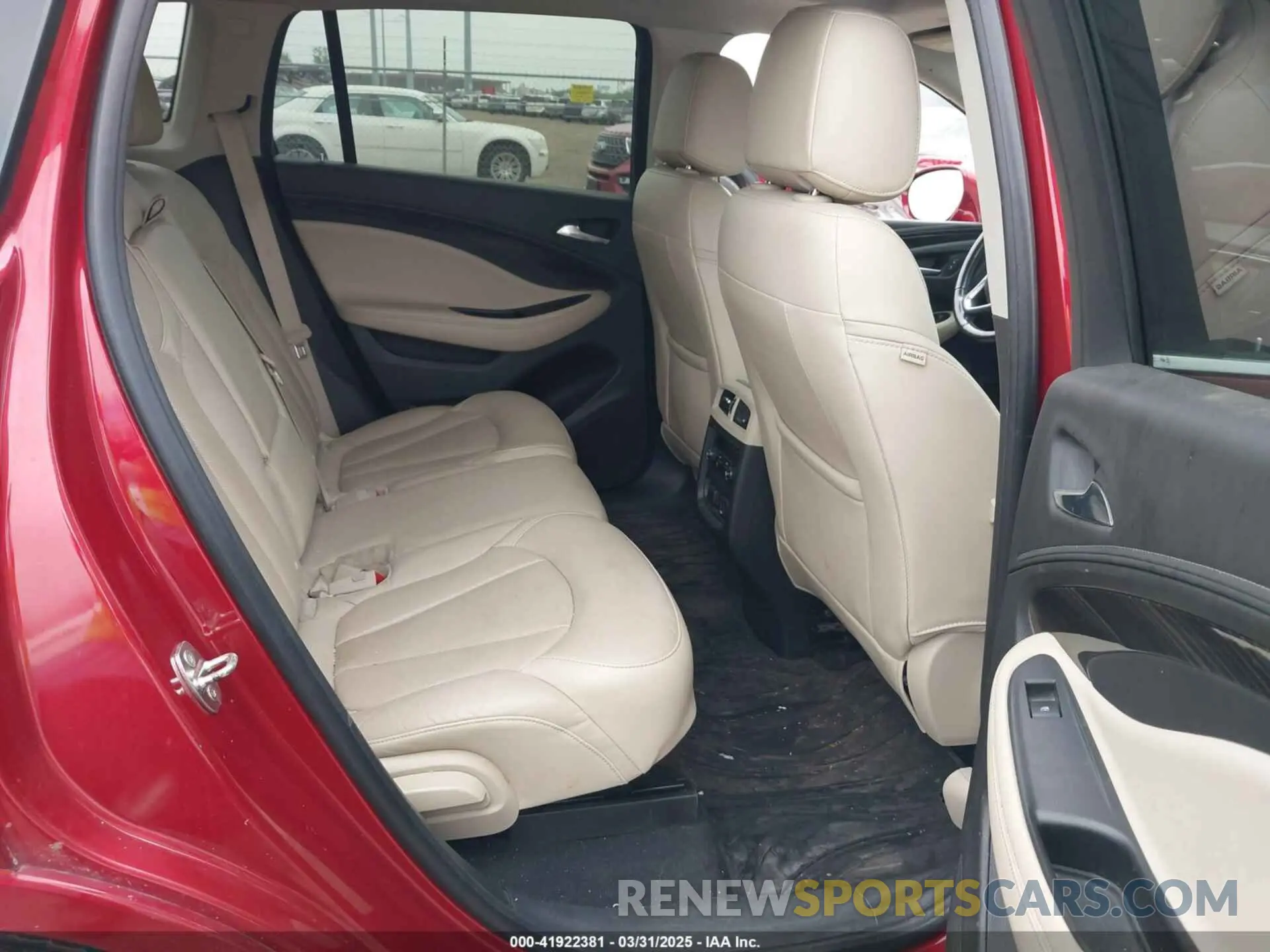 8 Фотография поврежденного автомобиля LRBFXCSA4KD017469 BUICK ENVISION 2019