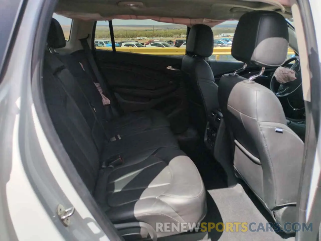 11 Photograph of a damaged car LRBFXCSA5KD003094 BUICK ENVISION 2019