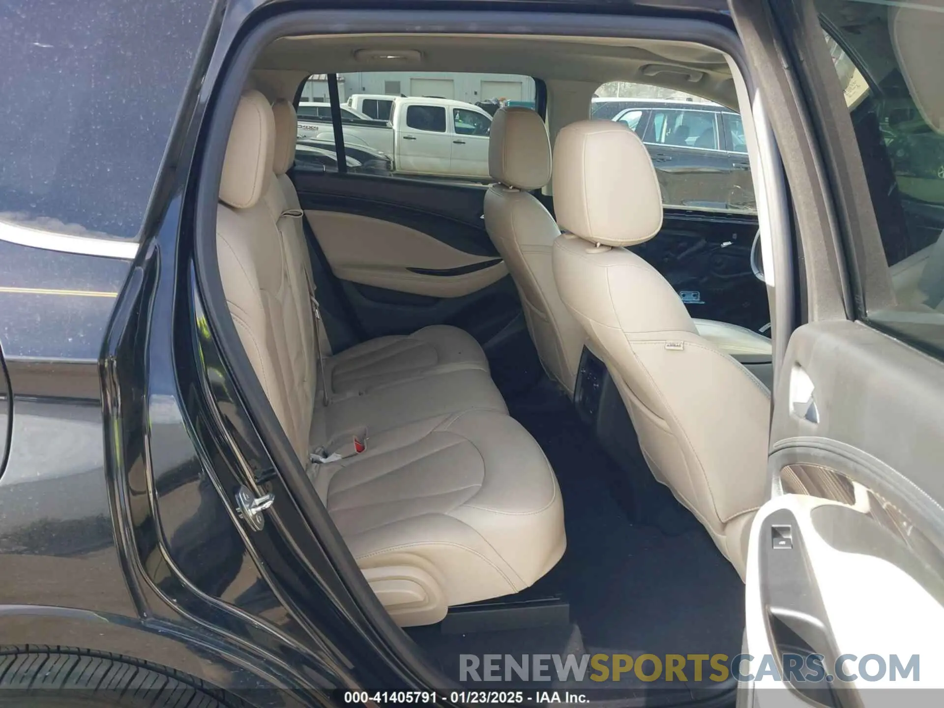 8 Photograph of a damaged car LRBFXCSA5KD014287 BUICK ENVISION 2019