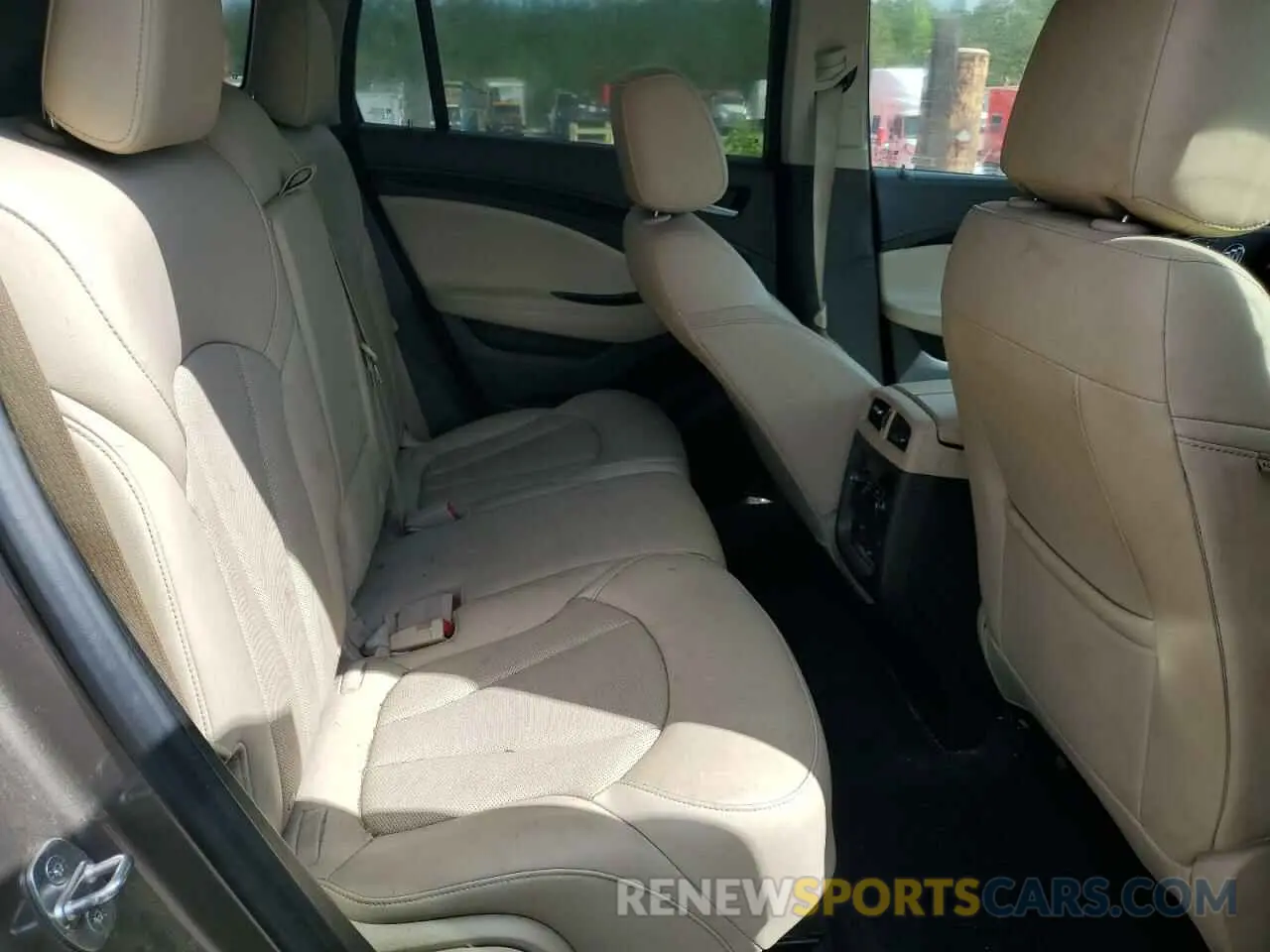 10 Фотография поврежденного автомобиля LRBFXCSA6KD120585 BUICK ENVISION 2019