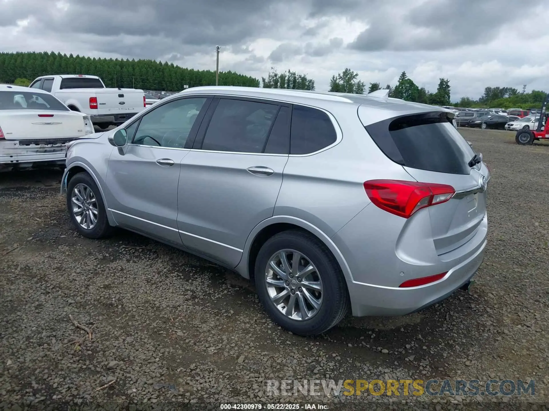 3 Photograph of a damaged car LRBFXCSA9KD038561 BUICK ENVISION 2019