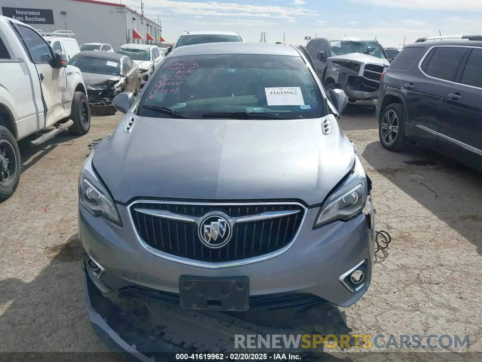 11 Фотография поврежденного автомобиля LRBFX1SA0LD225290 BUICK ENVISION 2020