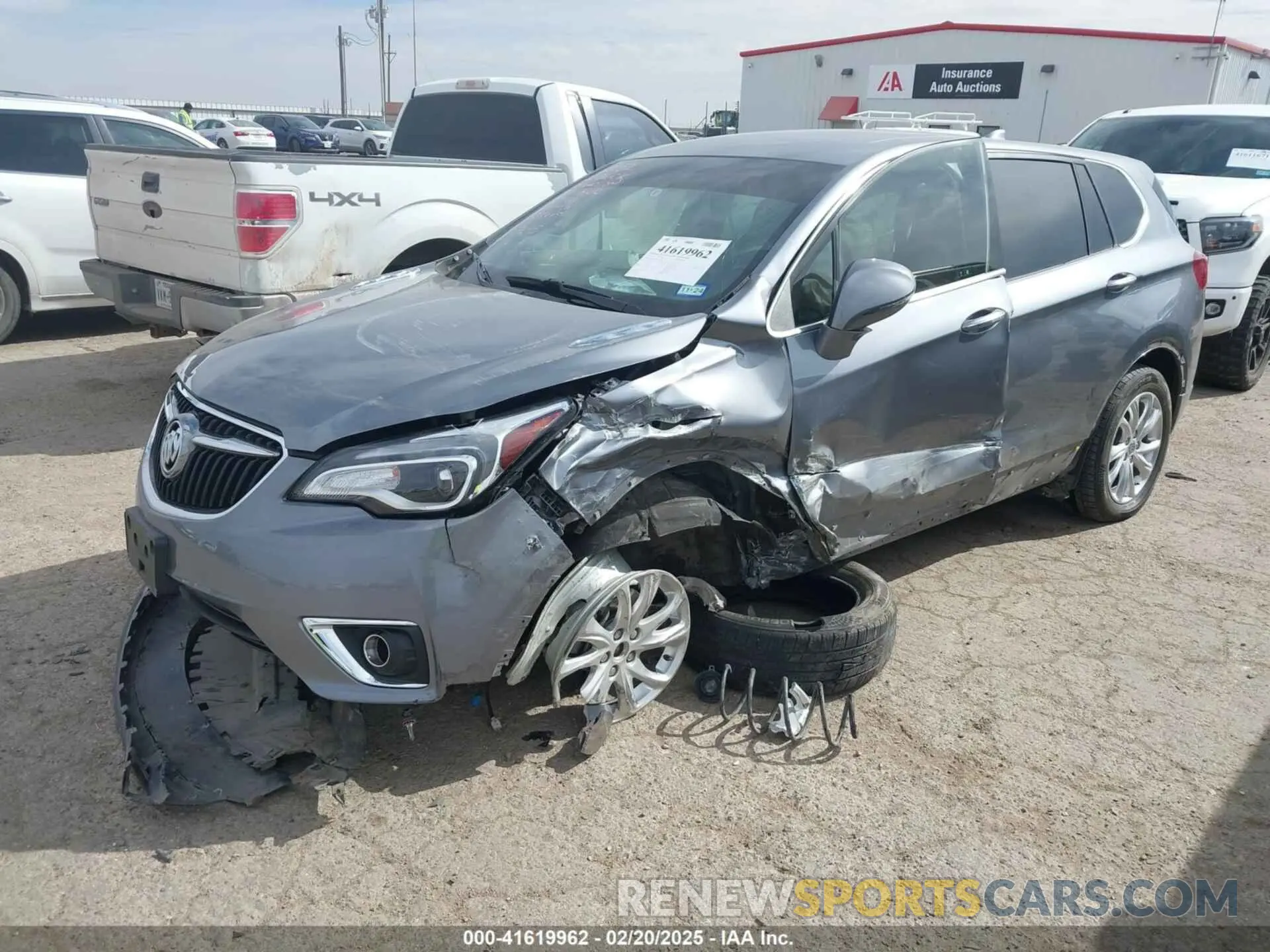 2 Фотография поврежденного автомобиля LRBFX1SA0LD225290 BUICK ENVISION 2020