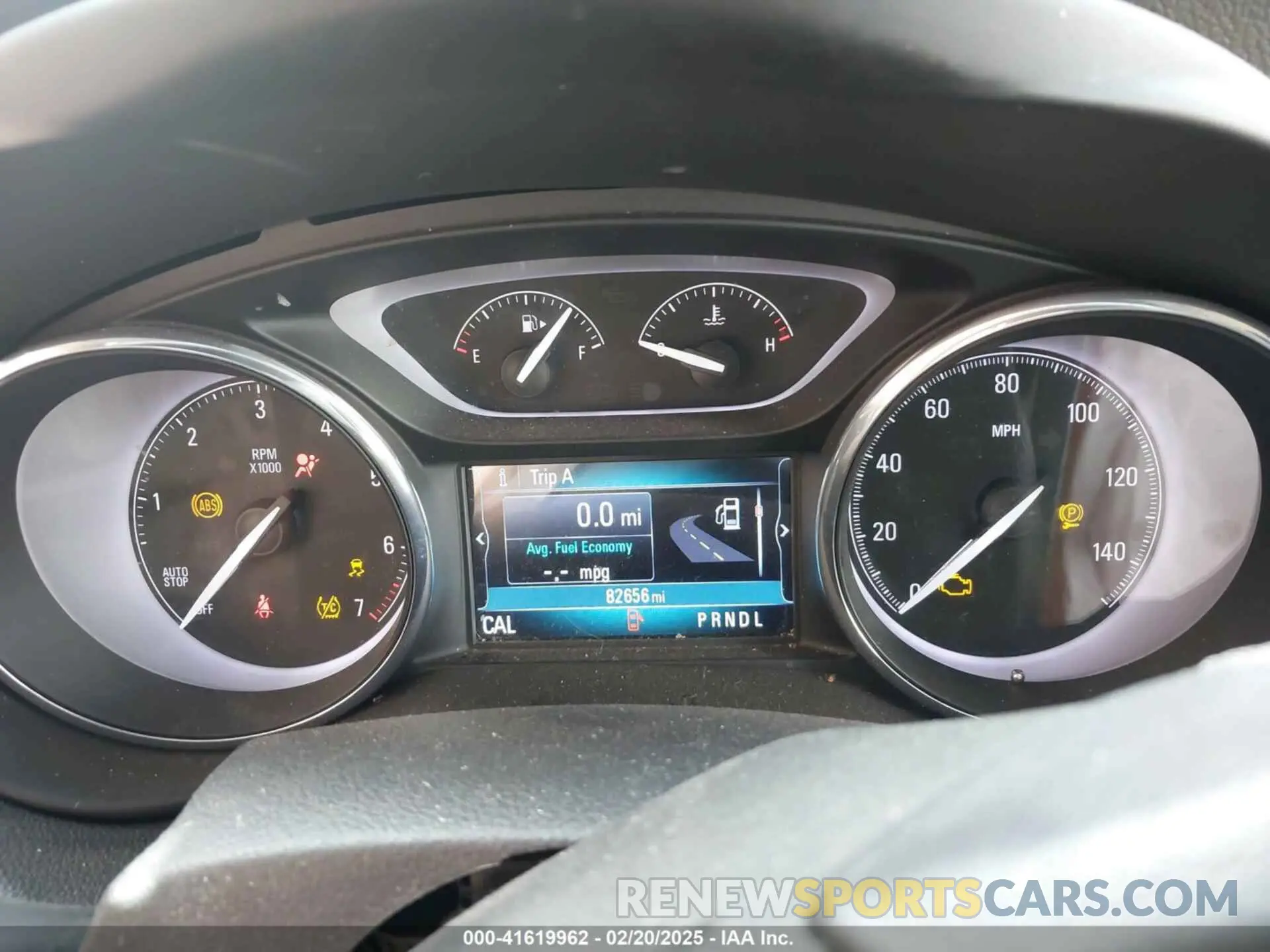 7 Фотография поврежденного автомобиля LRBFX1SA0LD225290 BUICK ENVISION 2020