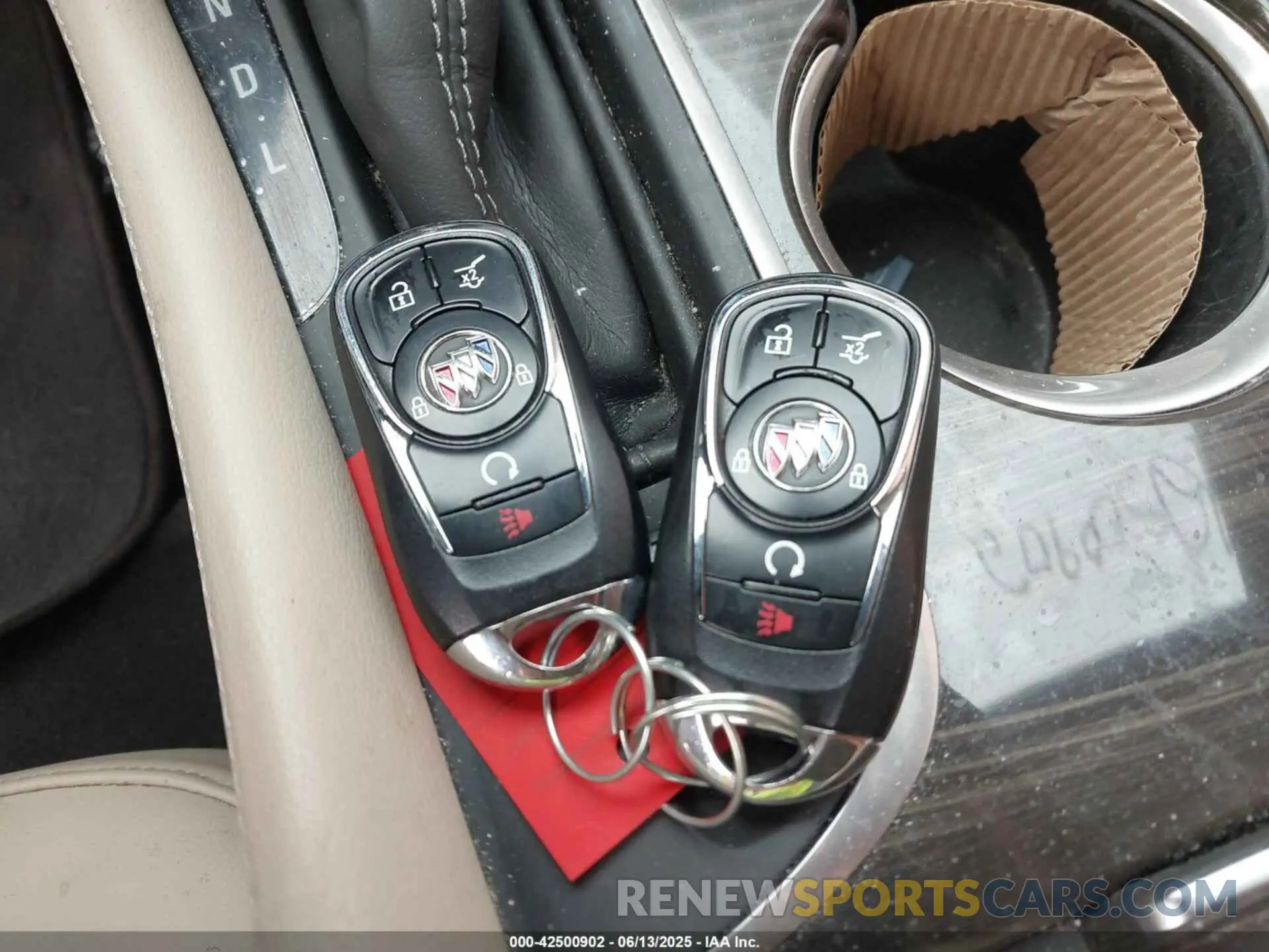 11 Фотография поврежденного автомобиля LRBFX1SA4LD018983 BUICK ENVISION 2020