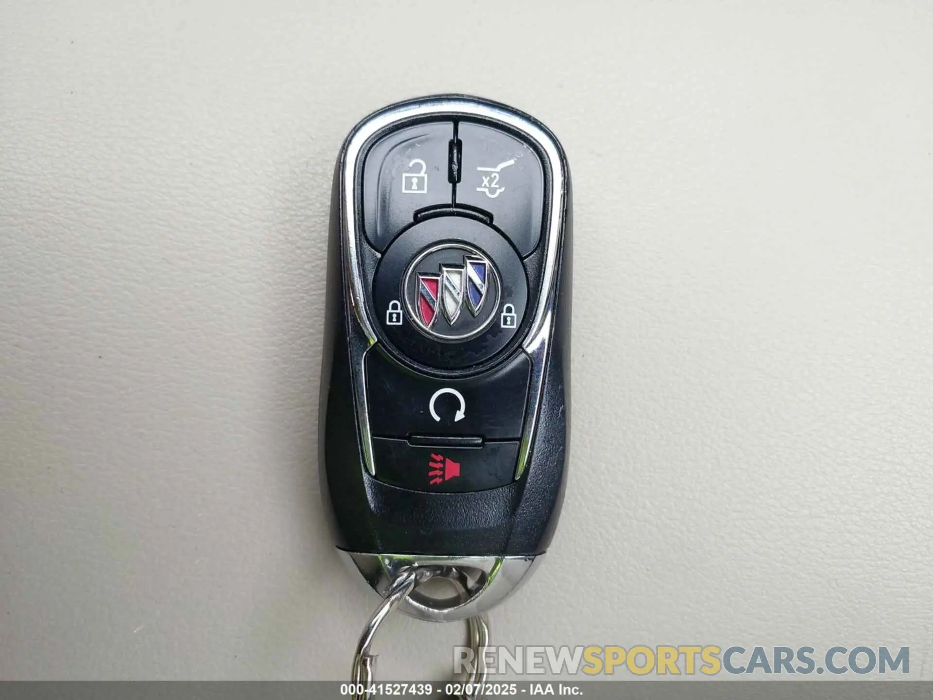 11 Фотография поврежденного автомобиля LRBFX1SA6LD116218 BUICK ENVISION 2020
