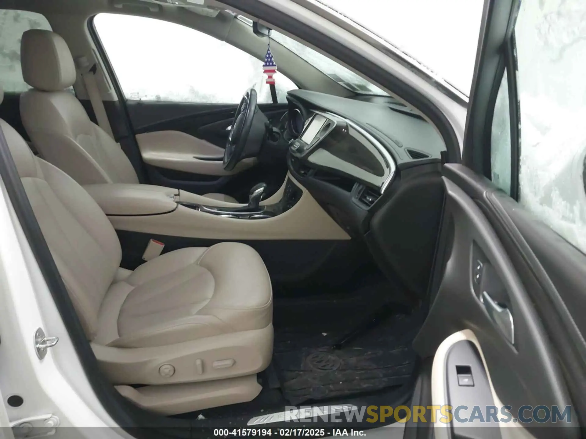 5 Фотография поврежденного автомобиля LRBFX2SA2LD044763 BUICK ENVISION 2020