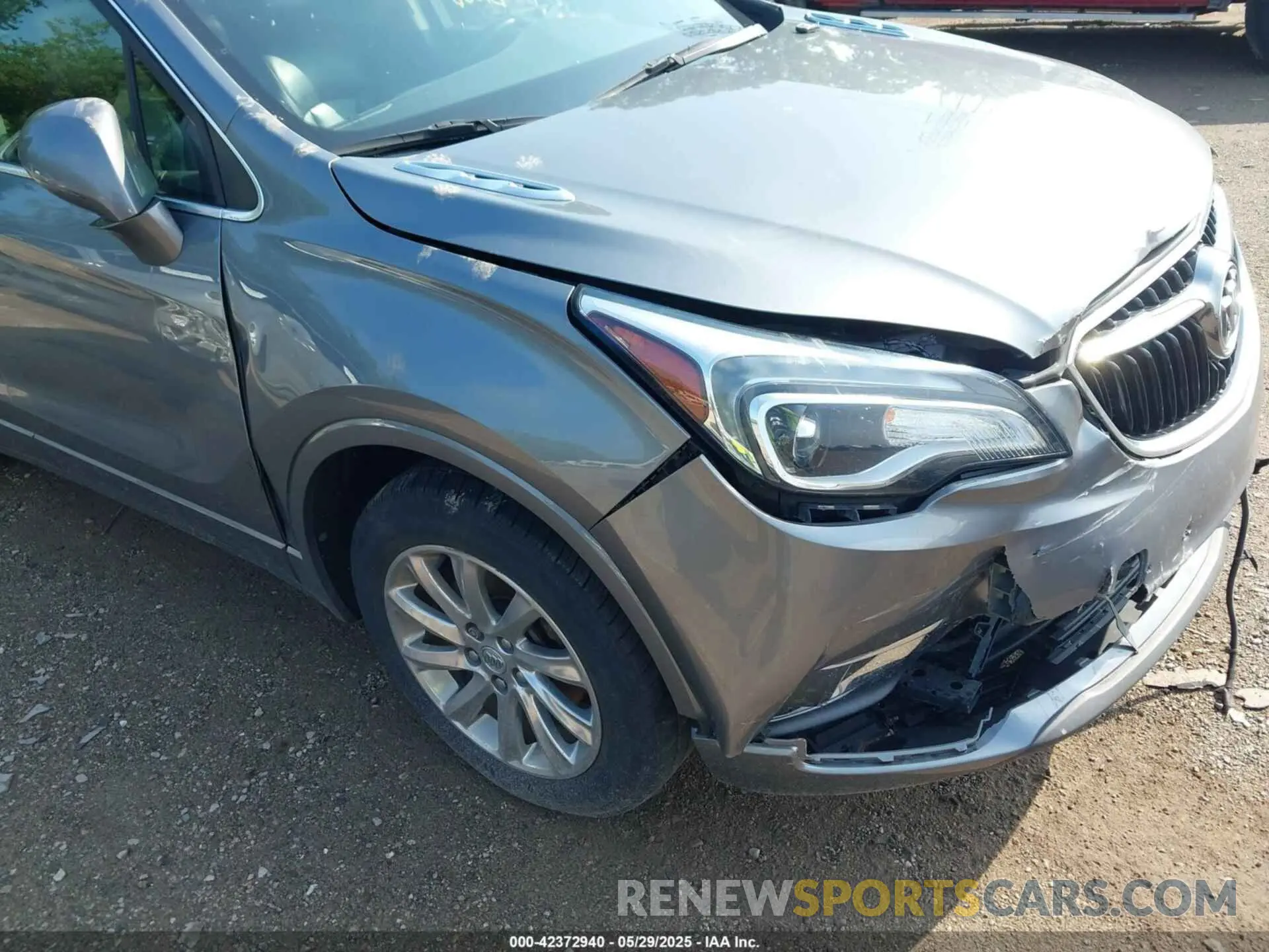 17 Photograph of a damaged car LRBFX2SA5LD013622 BUICK ENVISION 2020