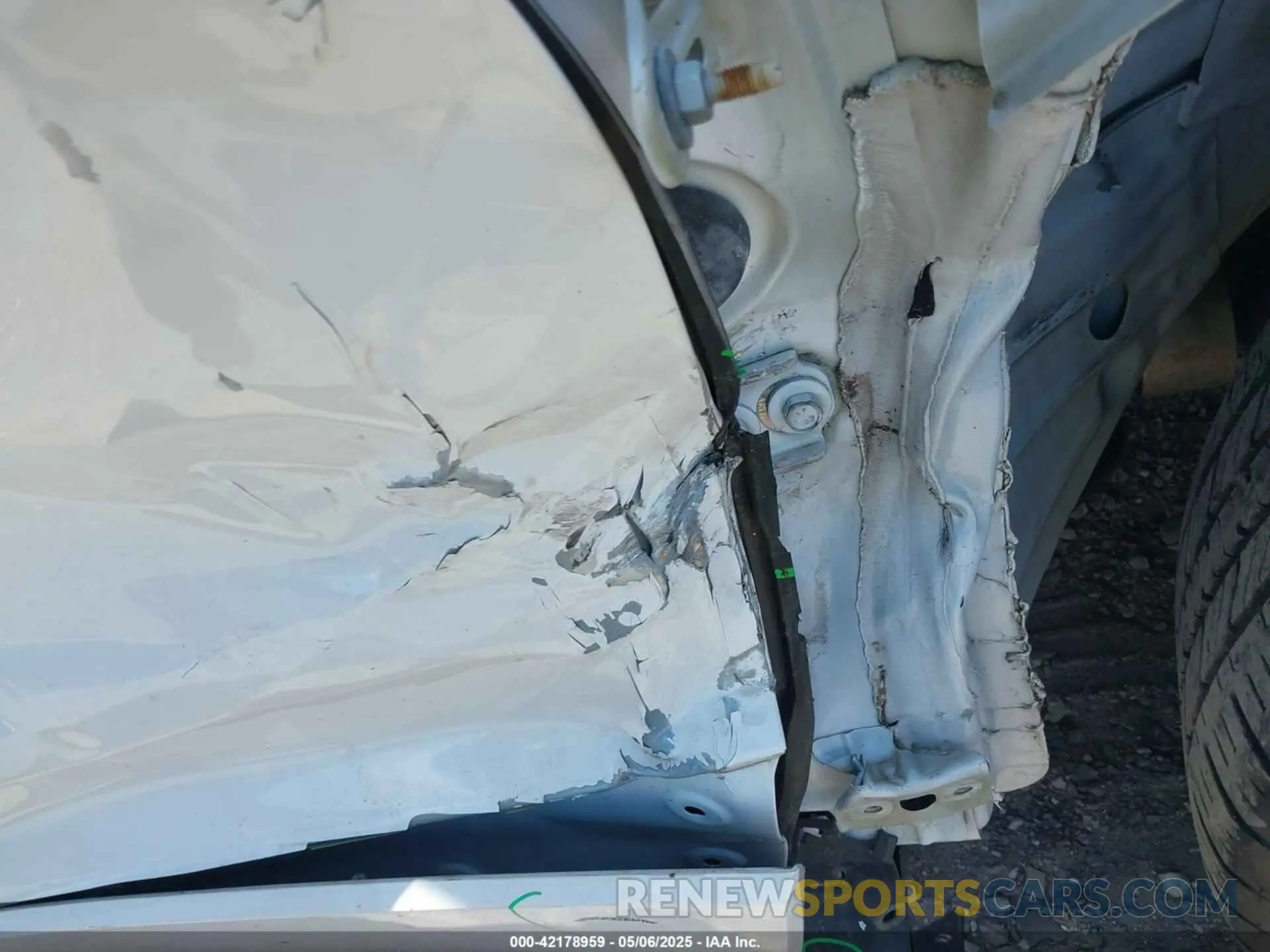 18 Фотография поврежденного автомобиля LRBFX2SA7LD079041 BUICK ENVISION 2020