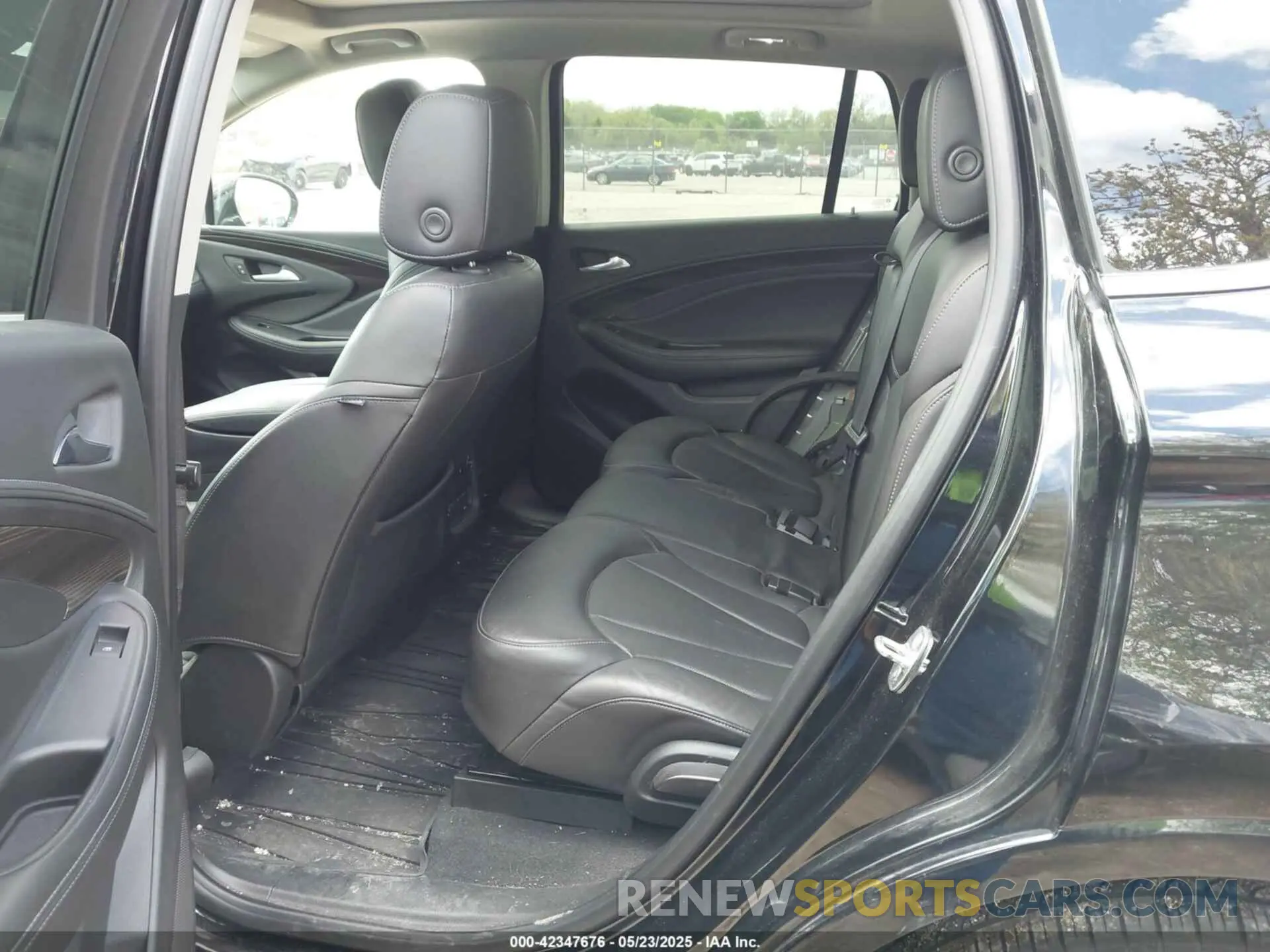 8 Фотография поврежденного автомобиля LRBFX2SAXLD018038 BUICK ENVISION 2020