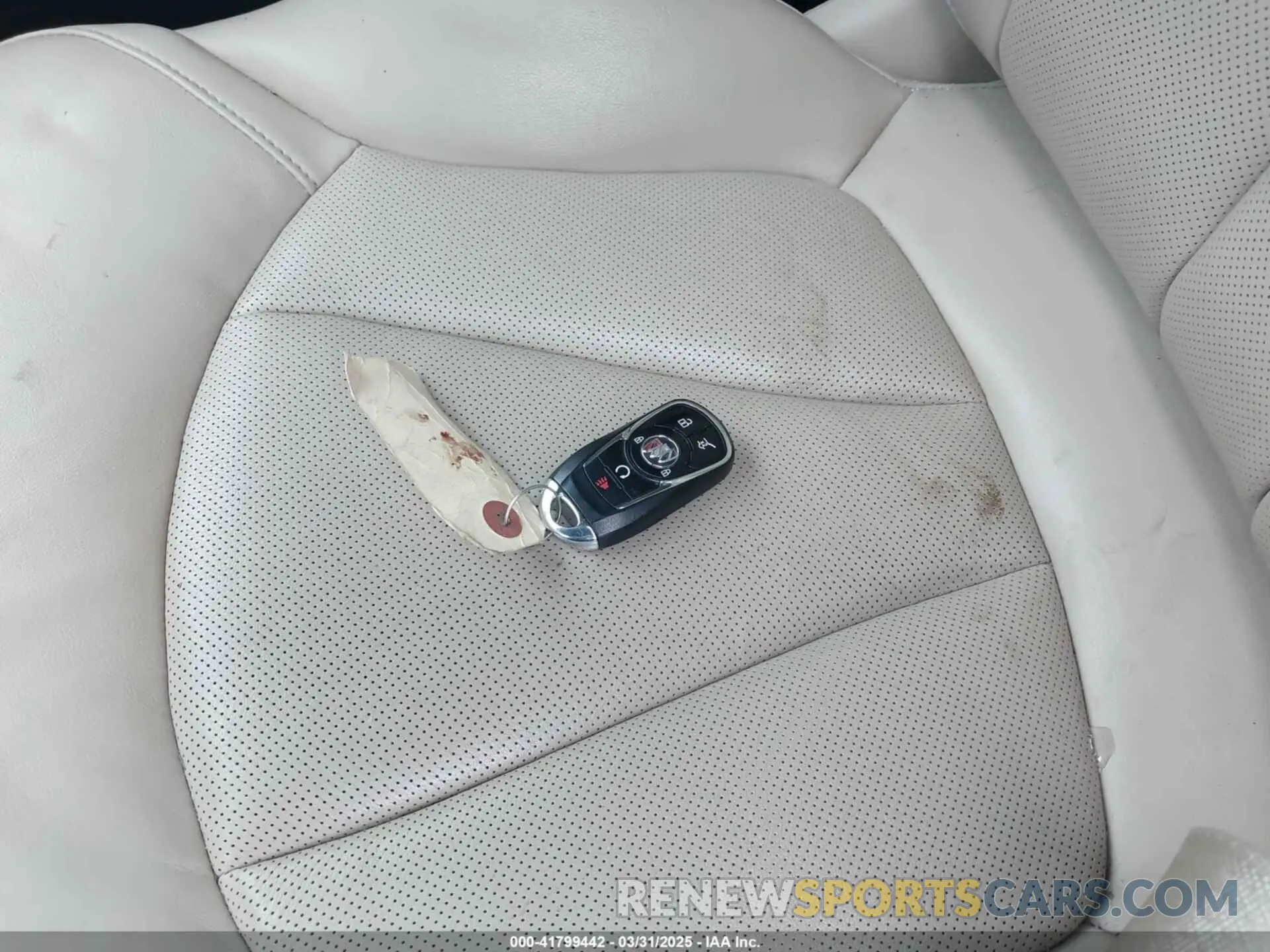 11 Фотография поврежденного автомобиля LRBFX2SAXLD034255 BUICK ENVISION 2020