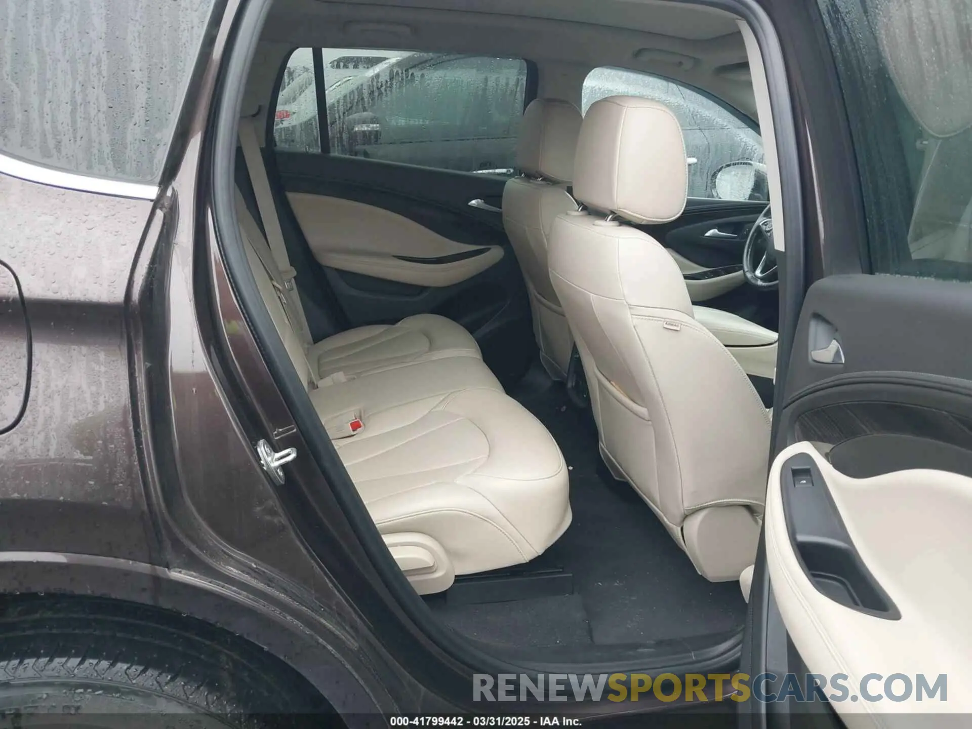 8 Фотография поврежденного автомобиля LRBFX2SAXLD034255 BUICK ENVISION 2020