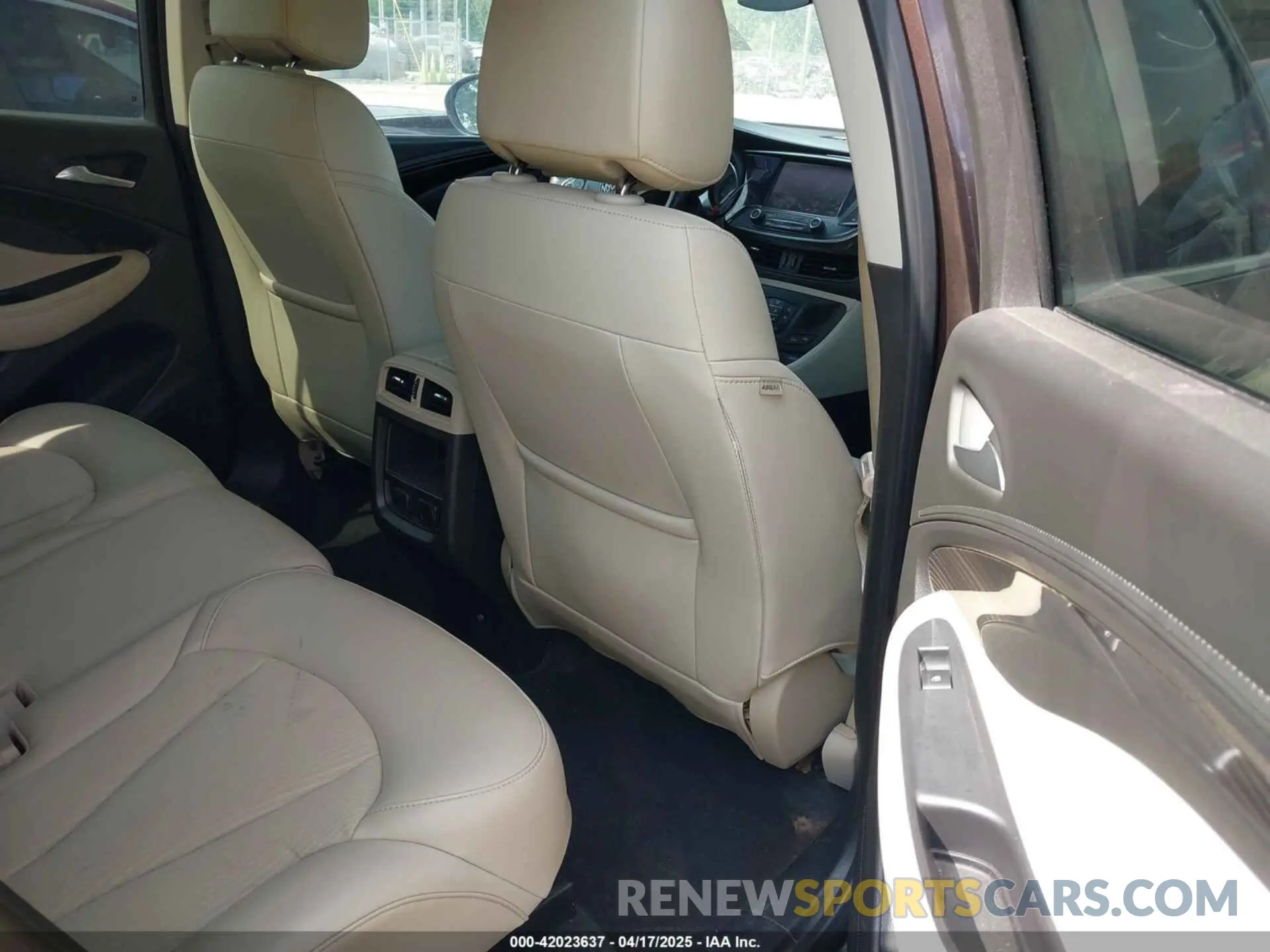 8 Фотография поврежденного автомобиля LRBFXBSA9LD033260 BUICK ENVISION 2020