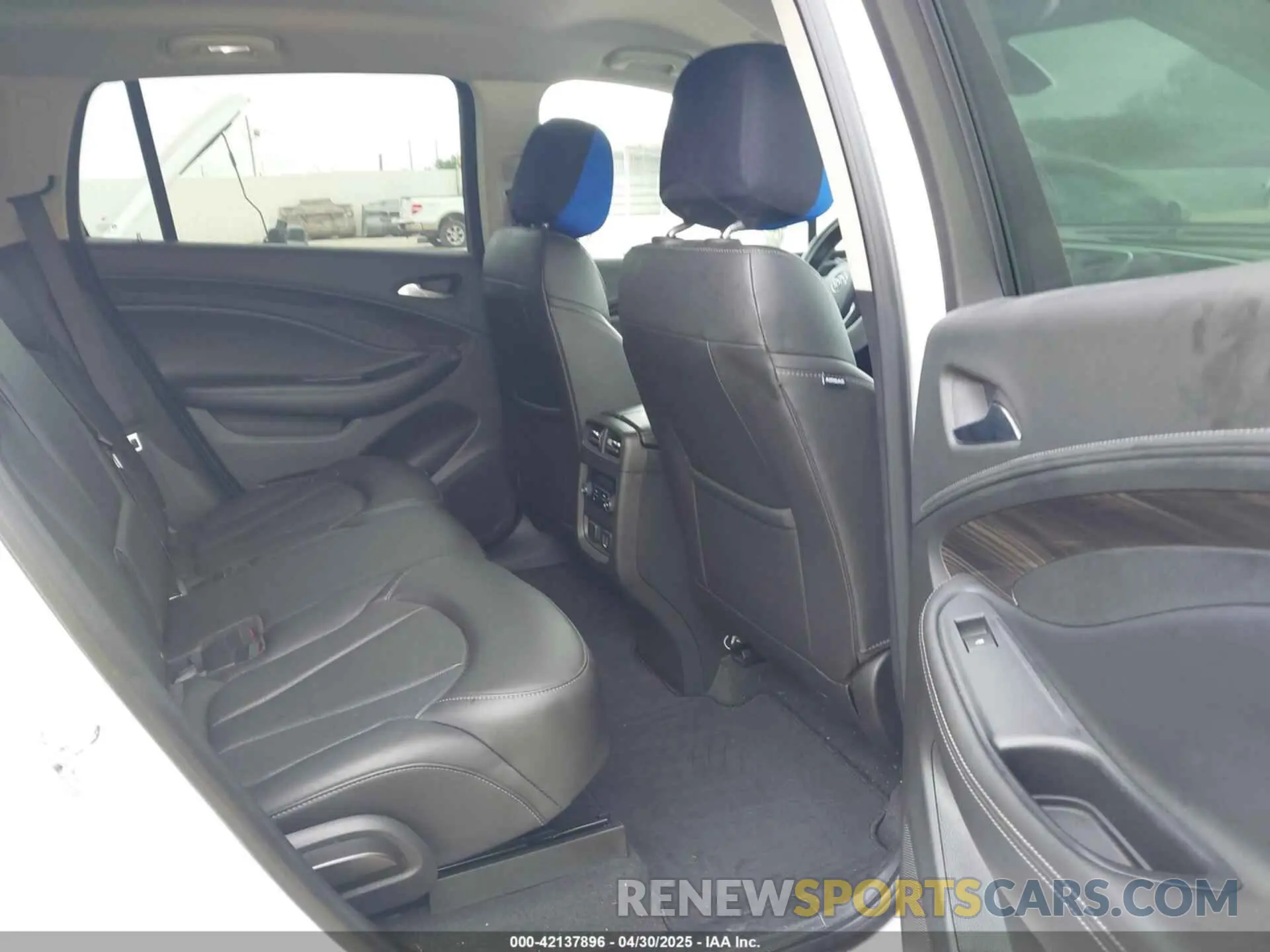 8 Photograph of a damaged car LRBFXCSA0LD097239 BUICK ENVISION 2020