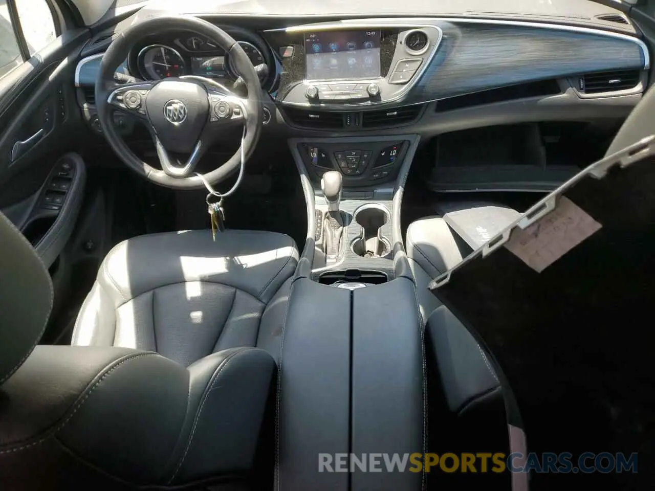 8 Фотография поврежденного автомобиля LRBFXCSA2LD183586 BUICK ENVISION 2020
