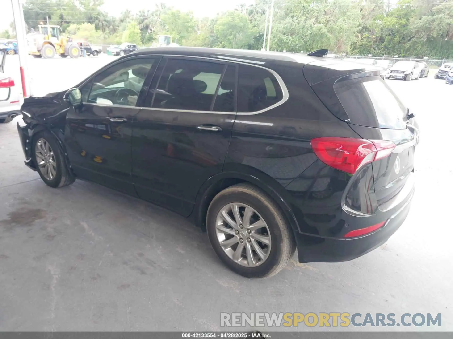 3 Фотография поврежденного автомобиля LRBFXCSA3LD015729 BUICK ENVISION 2020