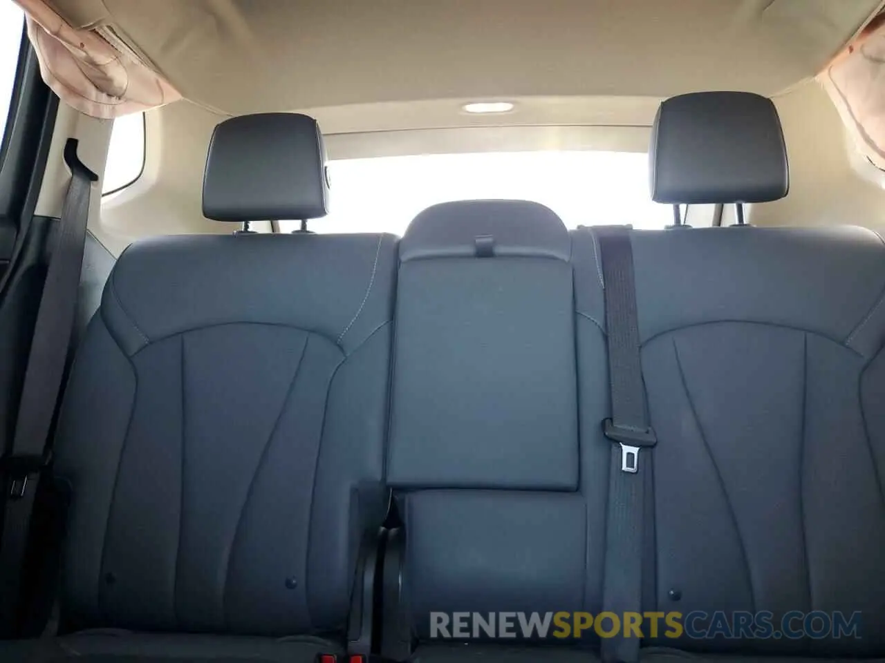 10 Photograph of a damaged car LRBFXCSA3LD104071 BUICK ENVISION 2020