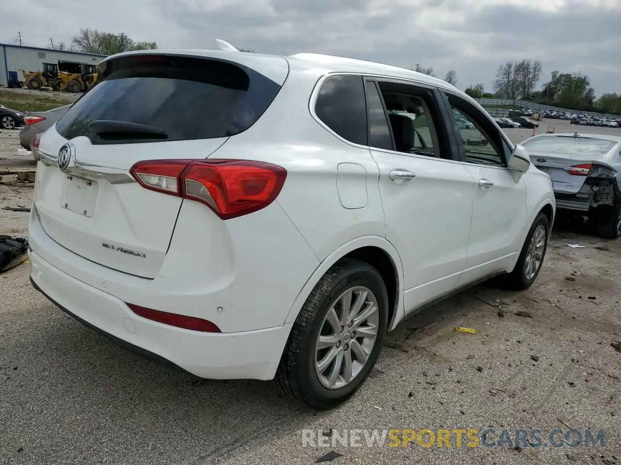 3 Фотография поврежденного автомобиля LRBFXCSA5LD101477 BUICK ENVISION 2020