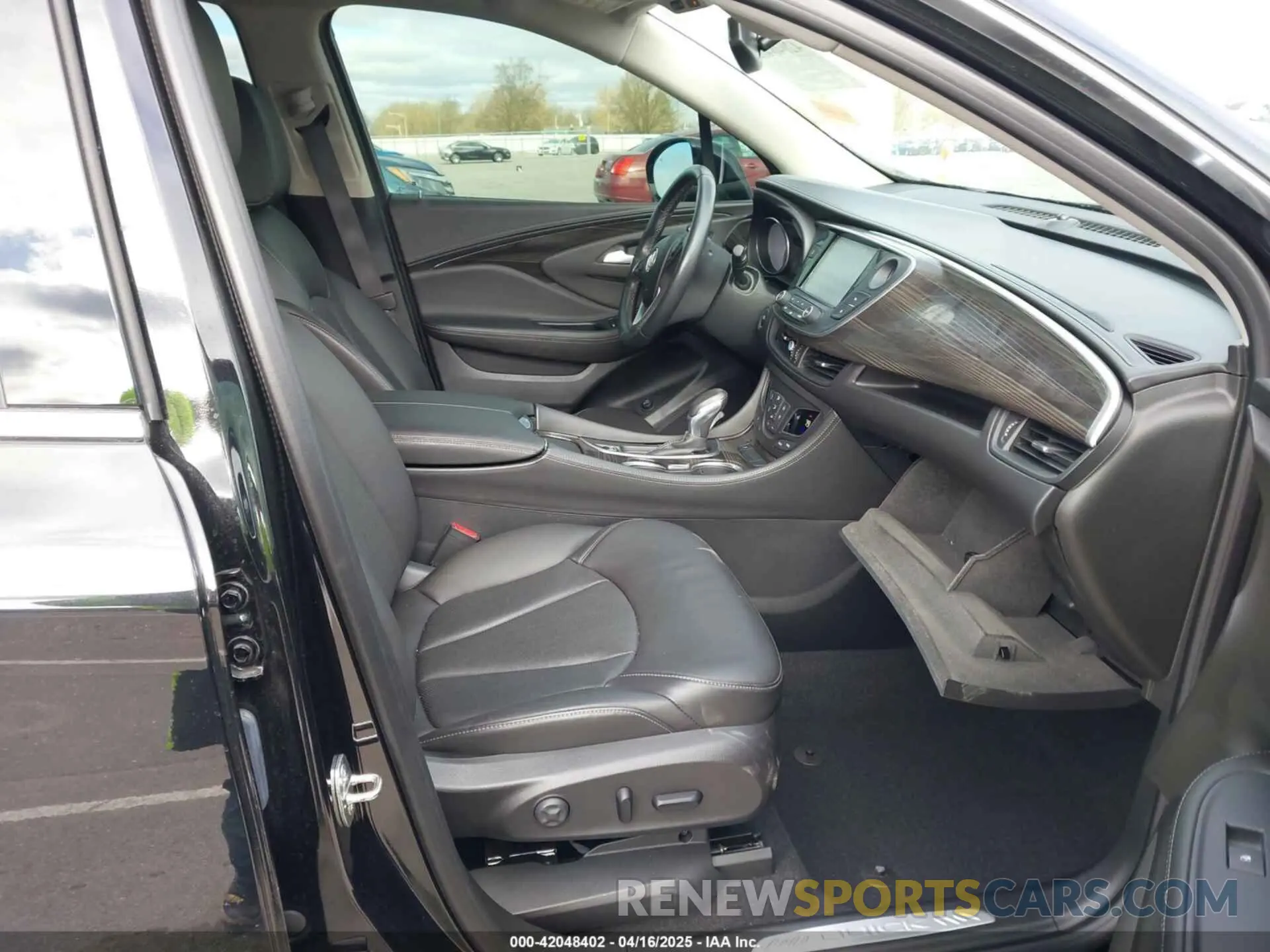 5 Photograph of a damaged car LRBFXCSA6LD178195 BUICK ENVISION 2020