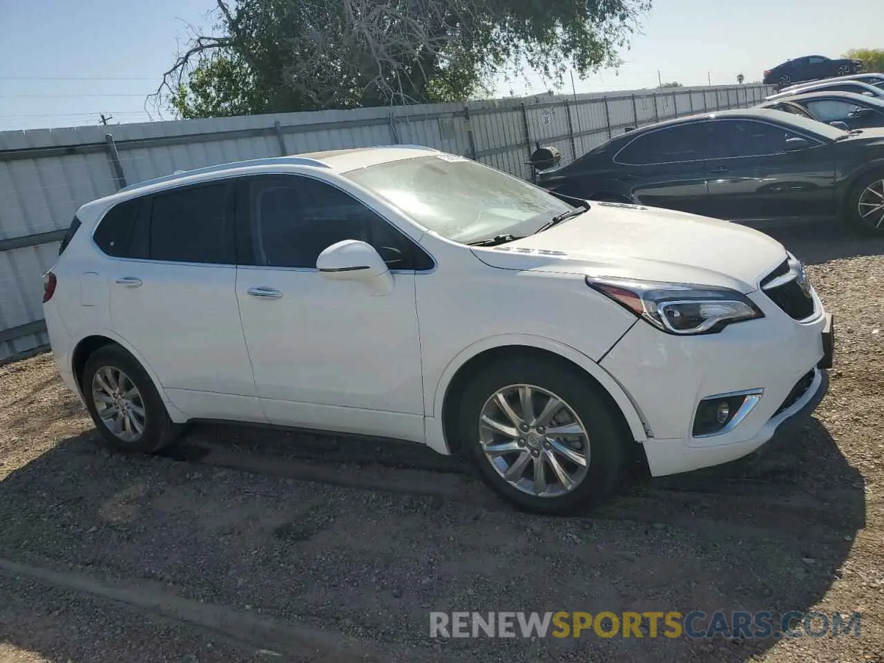 4 Фотография поврежденного автомобиля LRBFXCSA7LD068577 BUICK ENVISION 2020