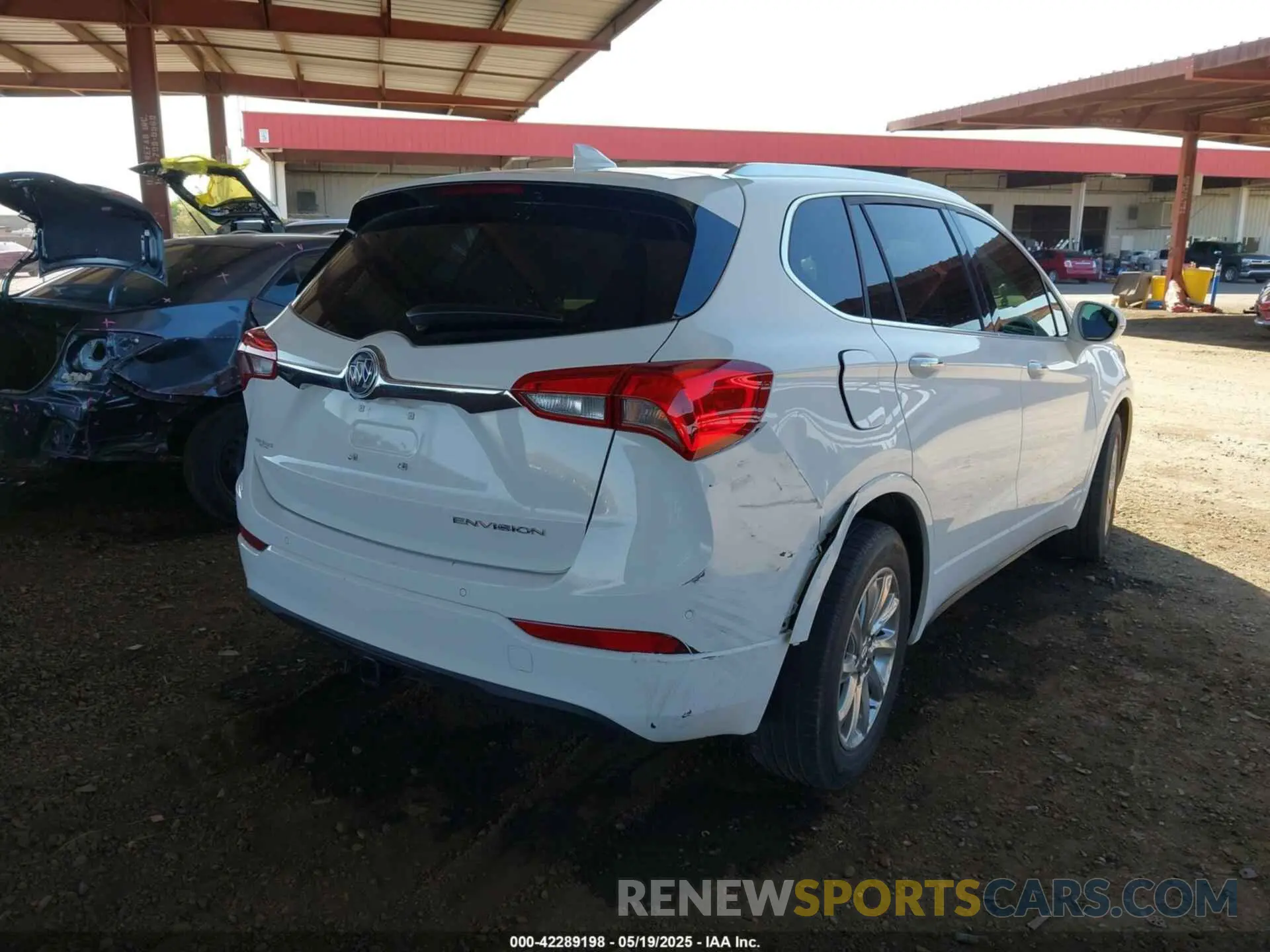 4 Photograph of a damaged car LRBFXCSA8LD037418 BUICK ENVISION 2020