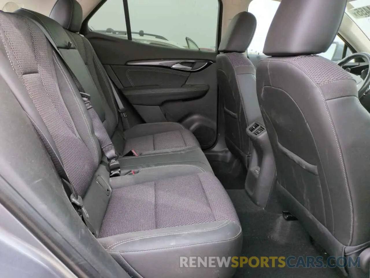 10 Фотография поврежденного автомобиля LRBAZLR42MD098303 BUICK ENVISION 2021