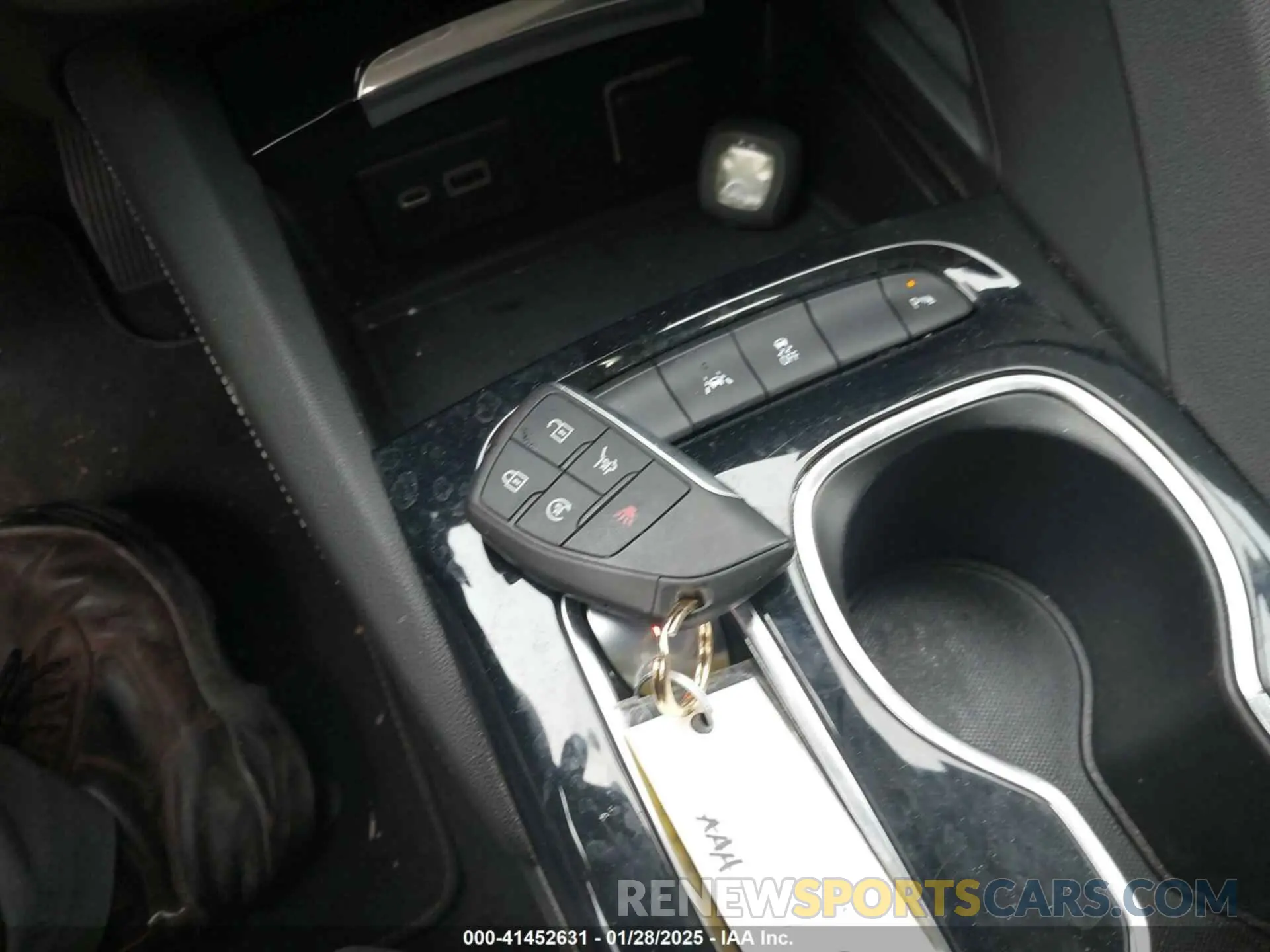 11 Фотография поврежденного автомобиля LRBAZLR46MD088003 BUICK ENVISION 2021
