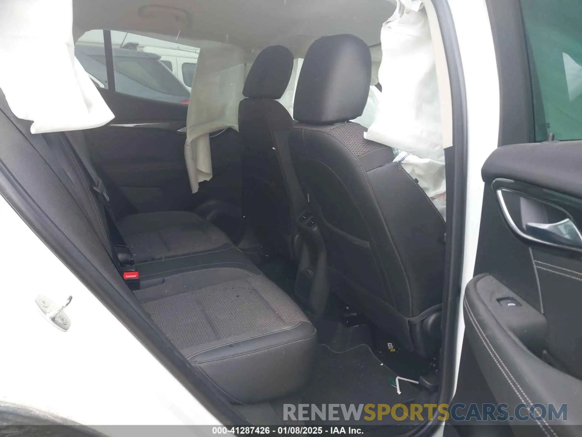 8 Фотография поврежденного автомобиля LRBFZMR44MD111841 BUICK ENVISION 2021