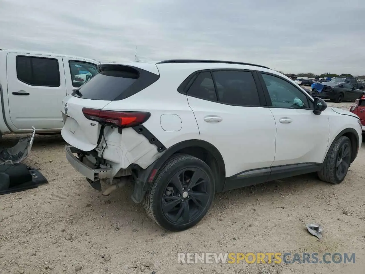 3 Photograph of a damaged car LRBFZNR40MD091061 BUICK ENVISION 2021