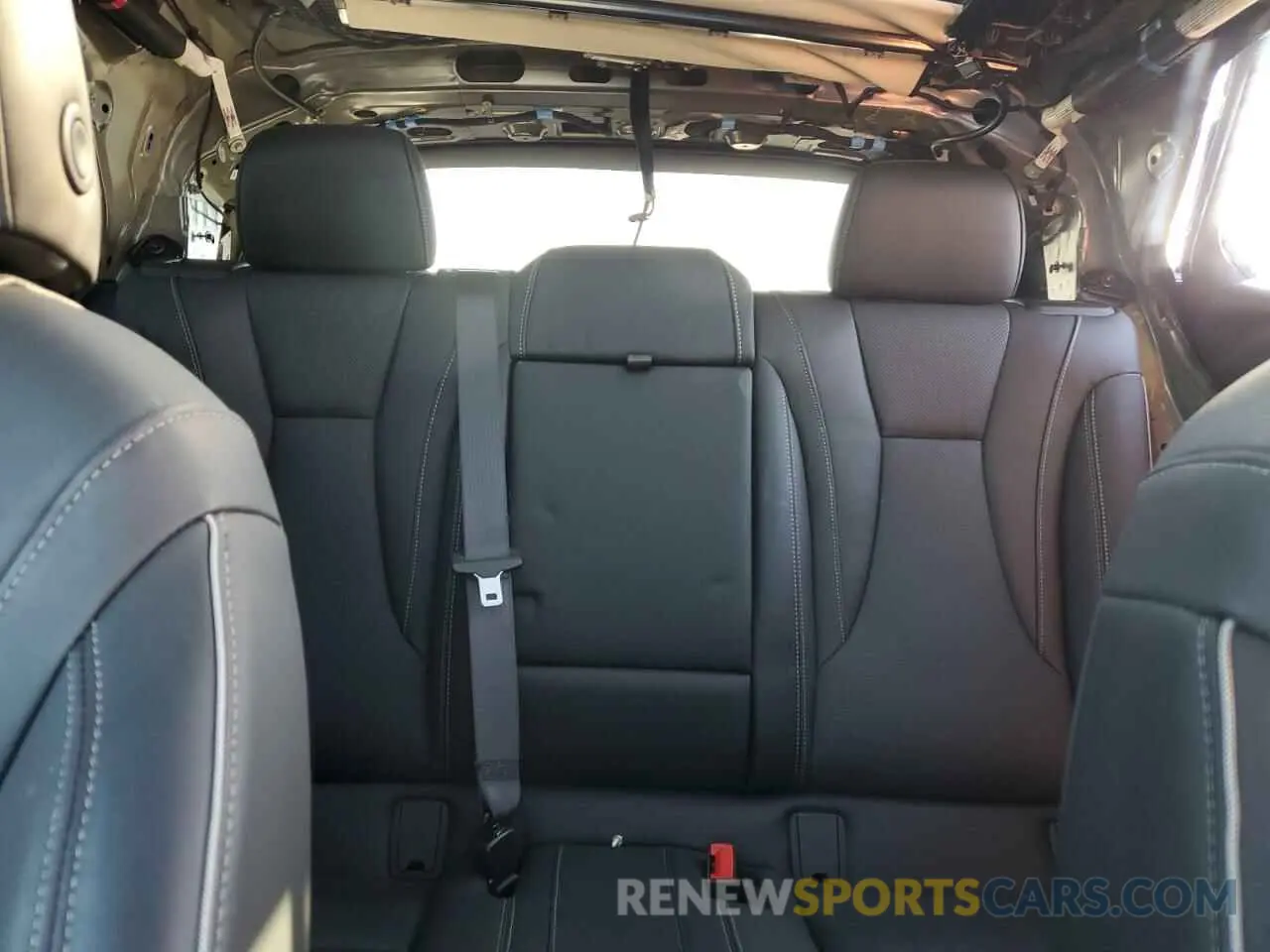 10 Photograph of a damaged car LRBFZNR41MD109969 BUICK ENVISION 2021