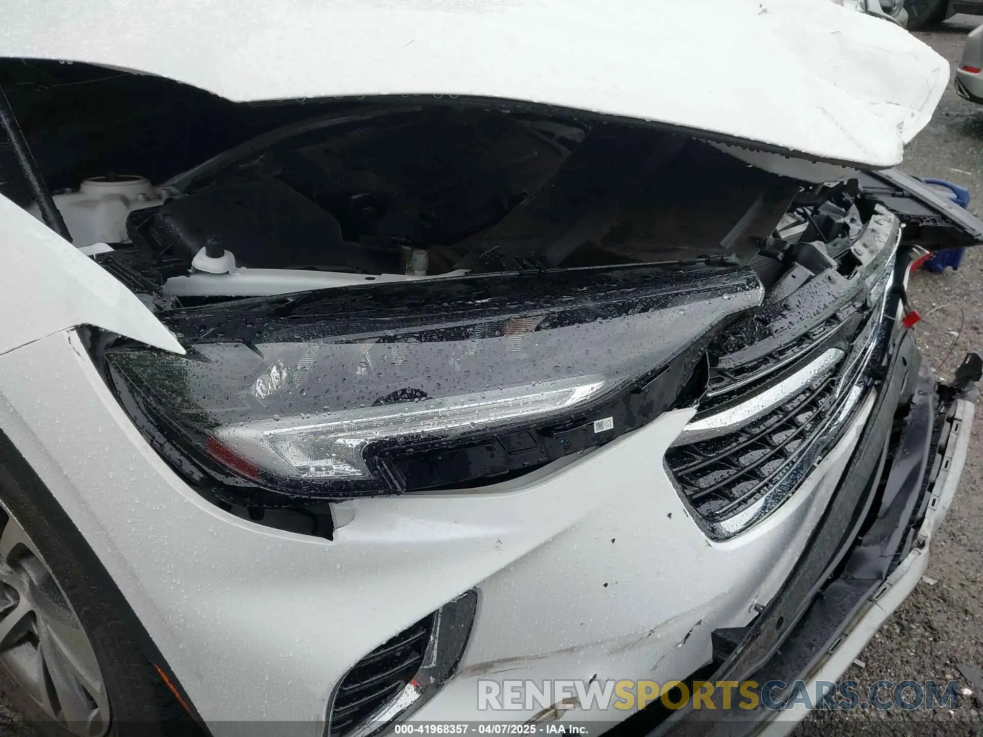 18 Photograph of a damaged car LRBFZNR45MD105813 BUICK ENVISION 2021