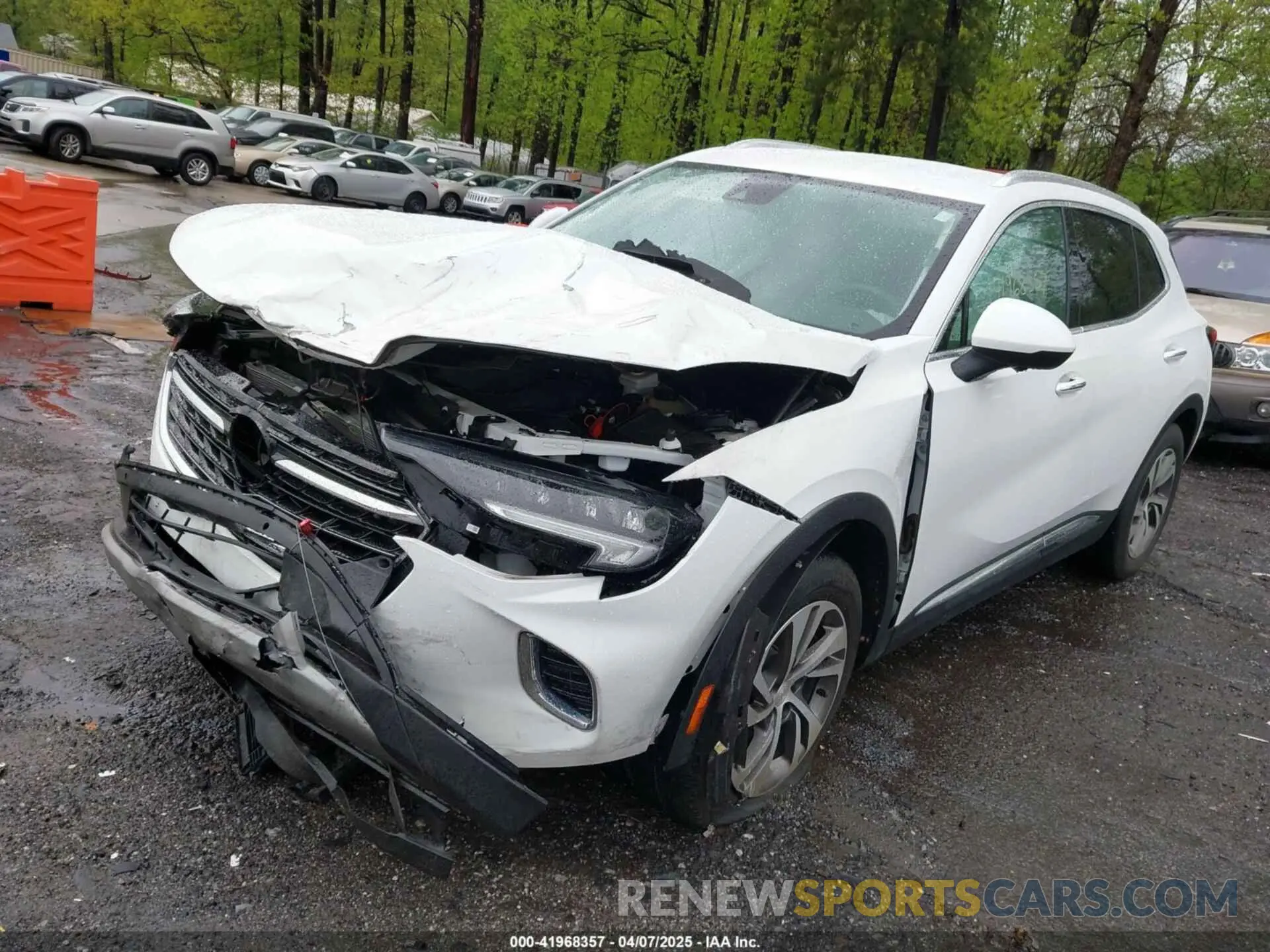2 Photograph of a damaged car LRBFZNR45MD105813 BUICK ENVISION 2021