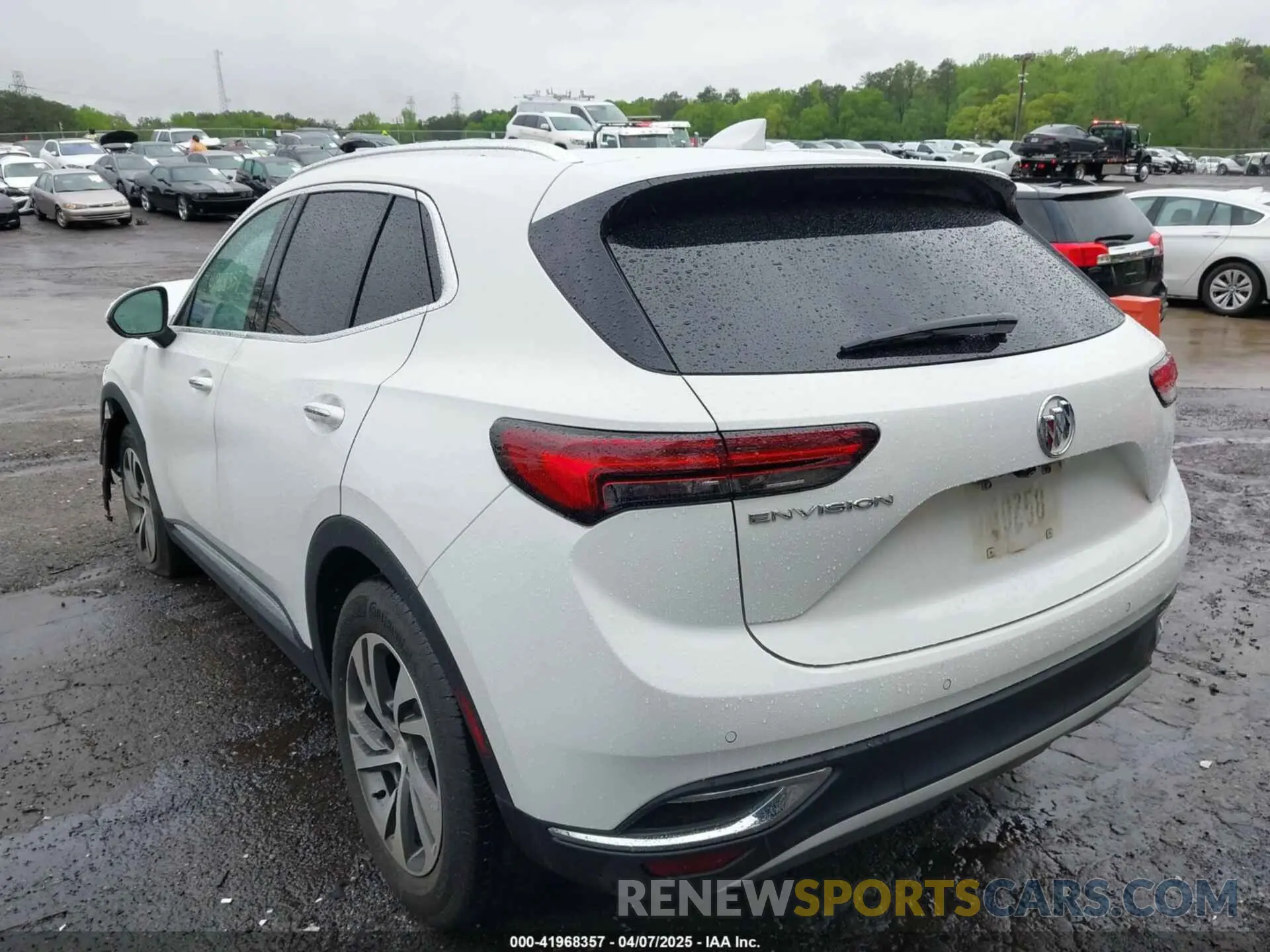 3 Photograph of a damaged car LRBFZNR45MD105813 BUICK ENVISION 2021
