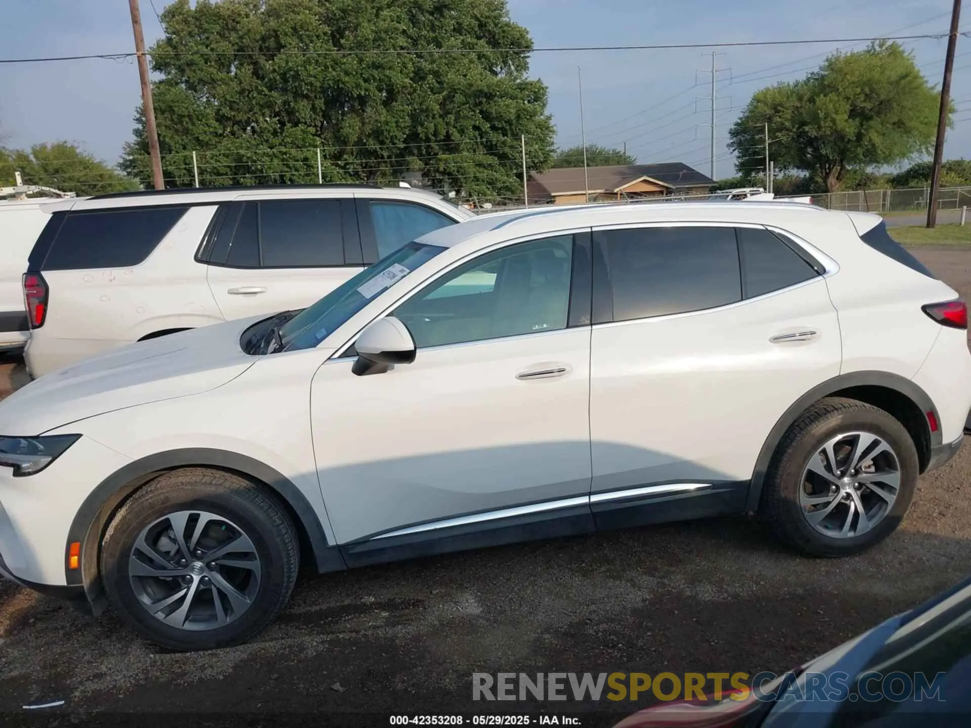 14 Фотография поврежденного автомобиля LRBFZNR48MD131600 BUICK ENVISION 2021