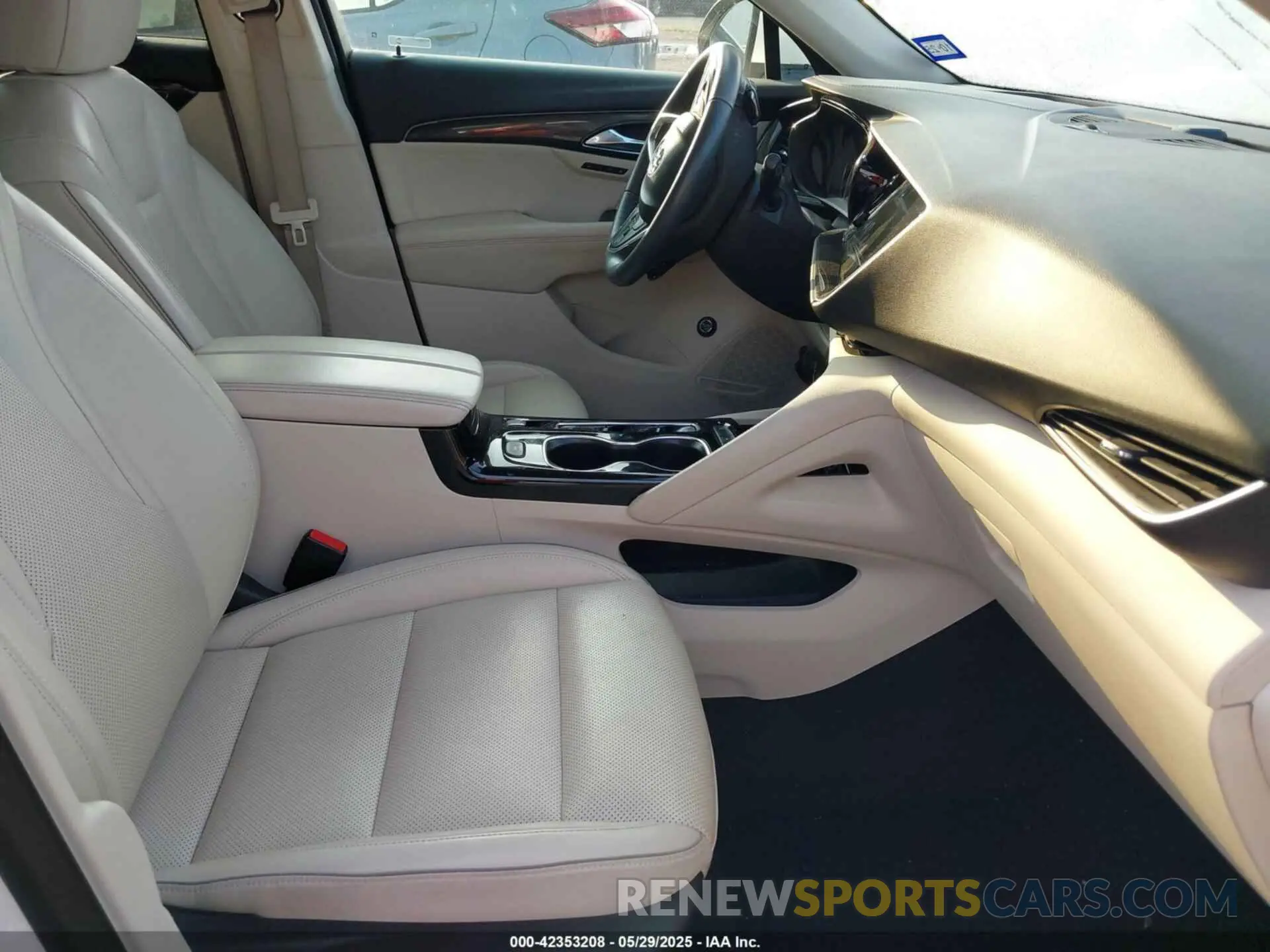 5 Фотография поврежденного автомобиля LRBFZNR48MD131600 BUICK ENVISION 2021
