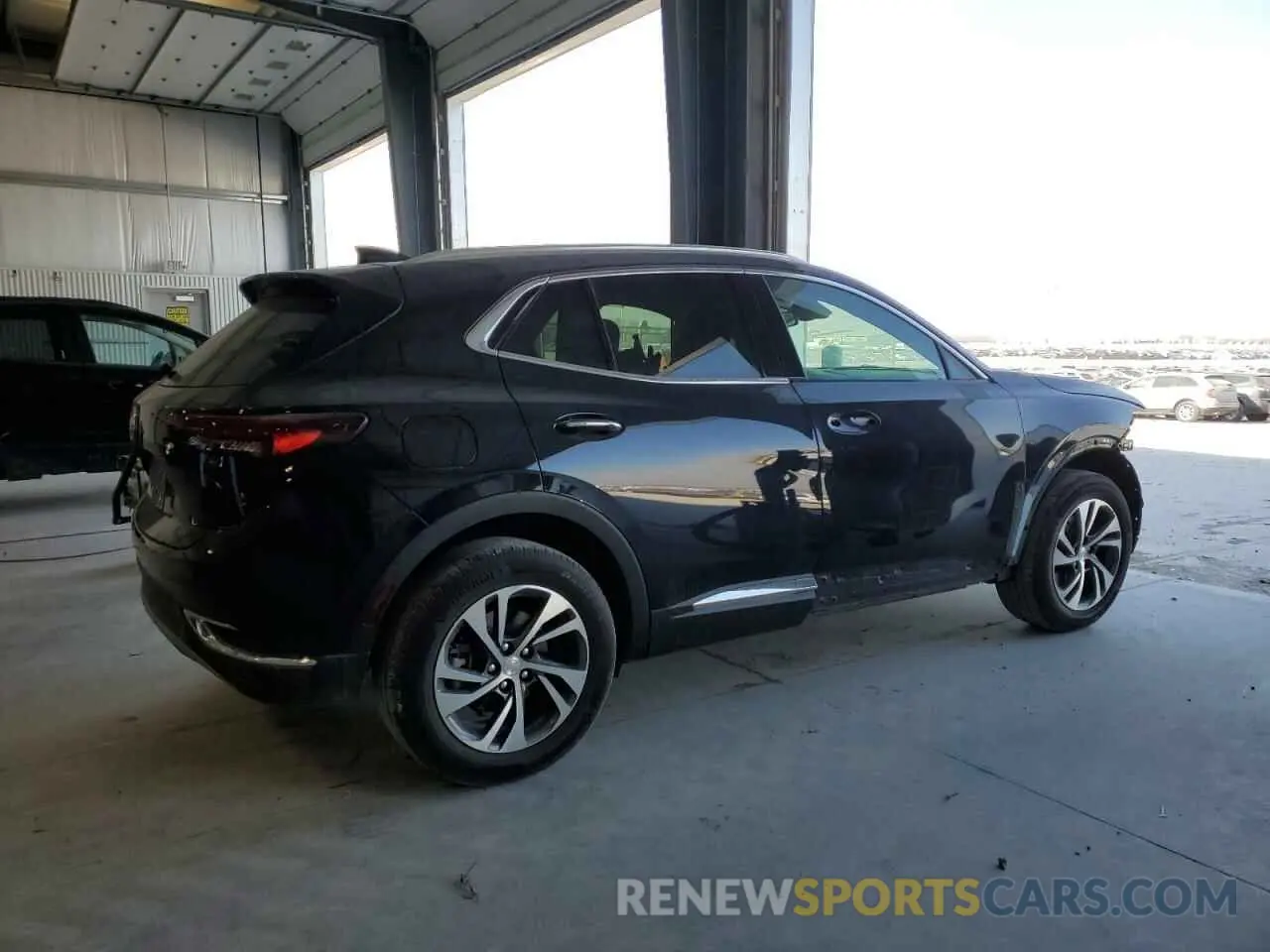 3 Фотография поврежденного автомобиля LRBFZPR48MD122424 BUICK ENVISION 2021