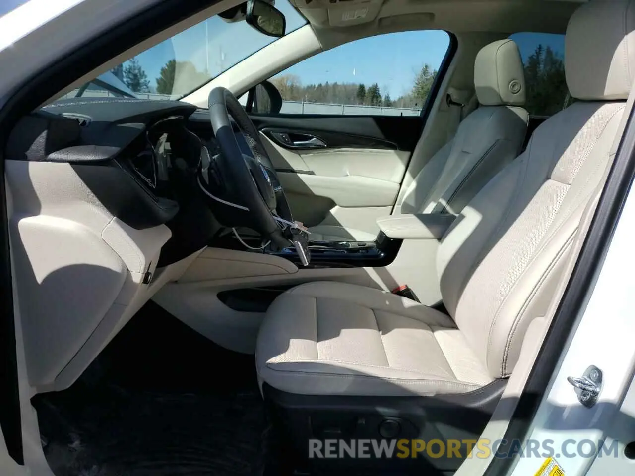 7 Фотография поврежденного автомобиля LRBFZPR4XMD136647 BUICK ENVISION 2021
