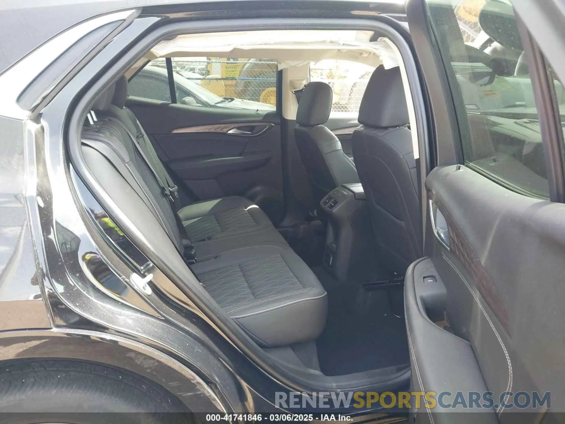 8 Photograph of a damaged car LRBFZRR49MD109418 BUICK ENVISION 2021
