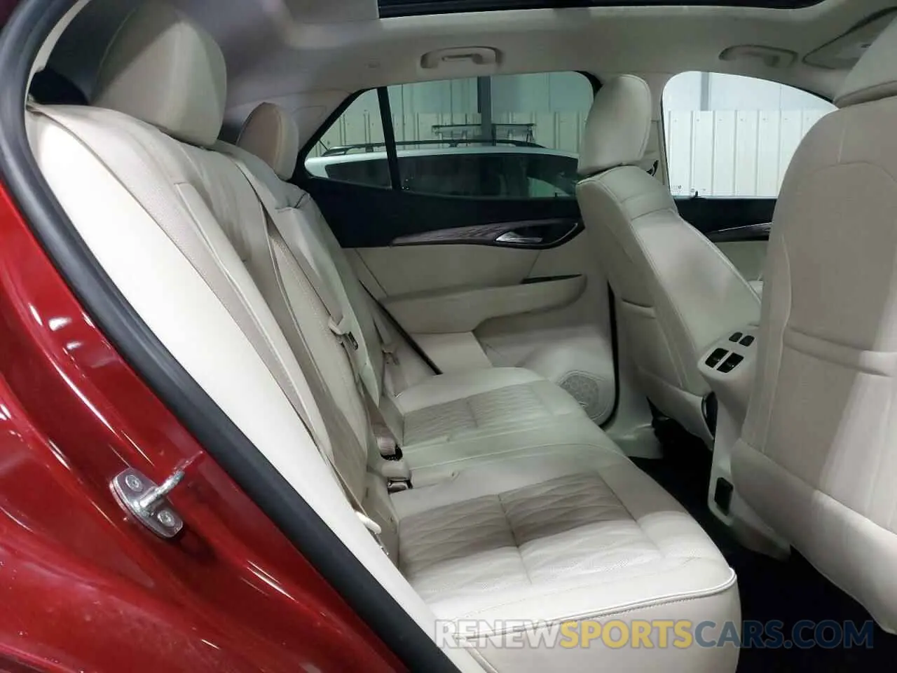 11 Фотография поврежденного автомобиля LRBFZSR44MD180002 BUICK ENVISION 2021