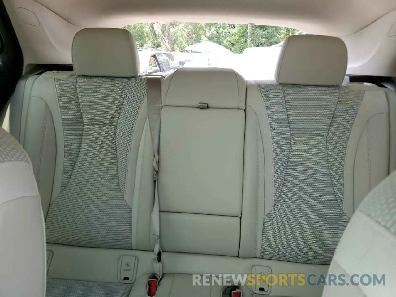 10 Photograph of a damaged car LRBAZLR40ND139383 BUICK ENVISION 2022
