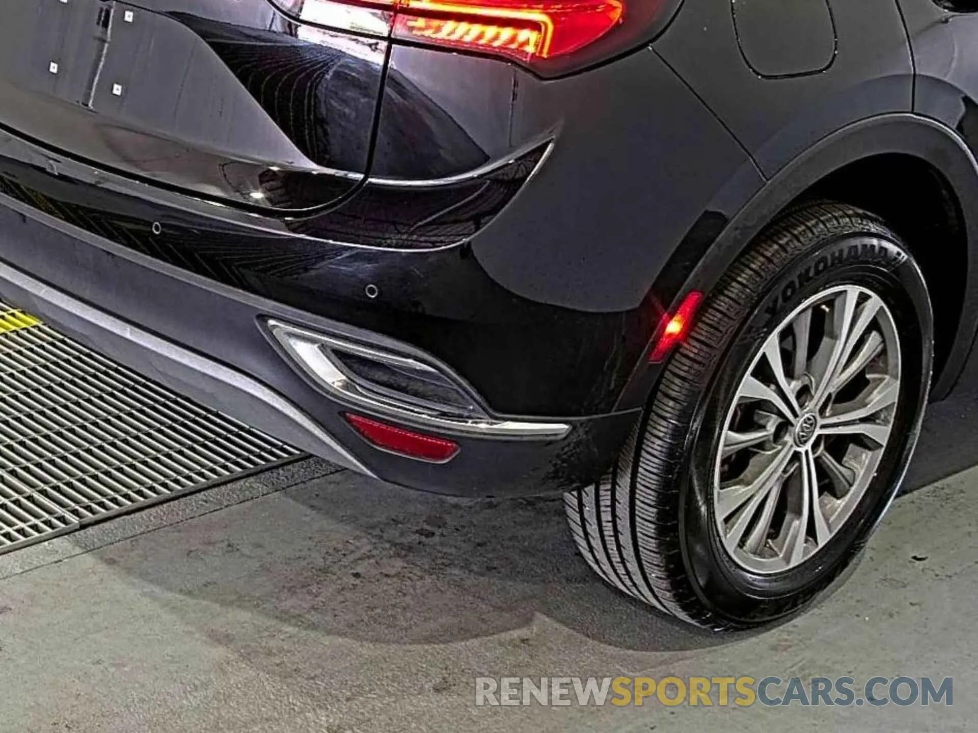 14 Фотография поврежденного автомобиля LRBAZLR42ND031587 BUICK ENVISION 2022