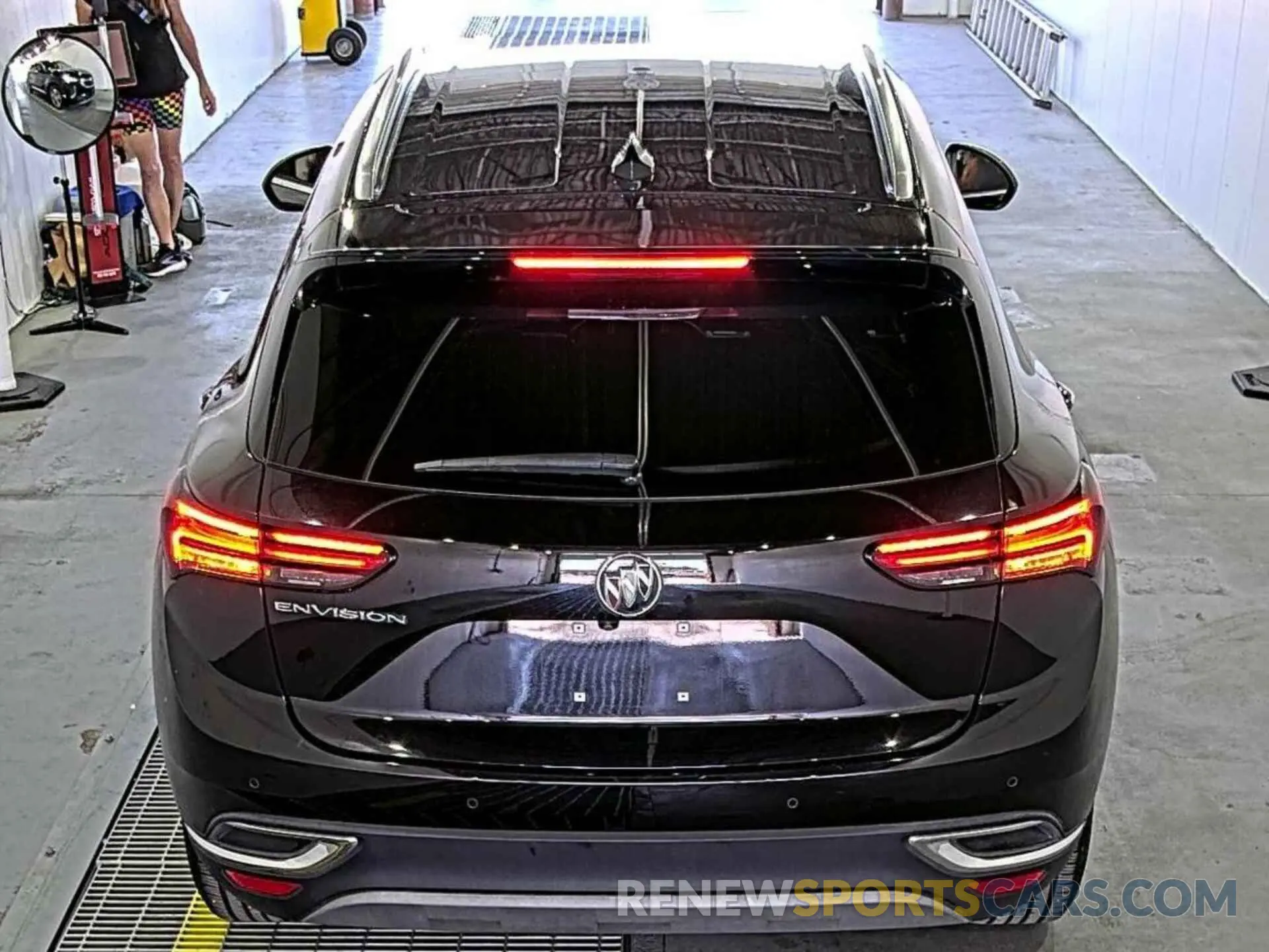 4 Фотография поврежденного автомобиля LRBAZLR42ND031587 BUICK ENVISION 2022