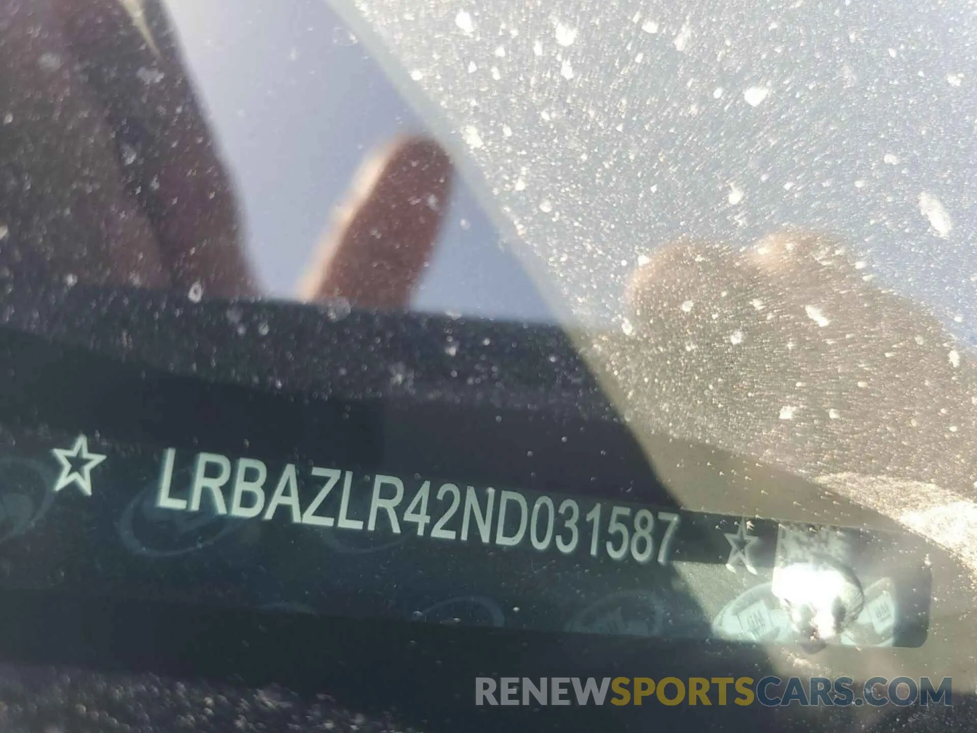 9 Фотография поврежденного автомобиля LRBAZLR42ND031587 BUICK ENVISION 2022