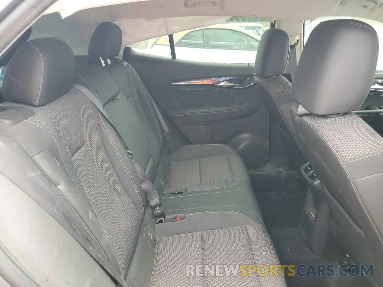 11 Фотография поврежденного автомобиля LRBAZLR44ND062033 BUICK ENVISION 2022