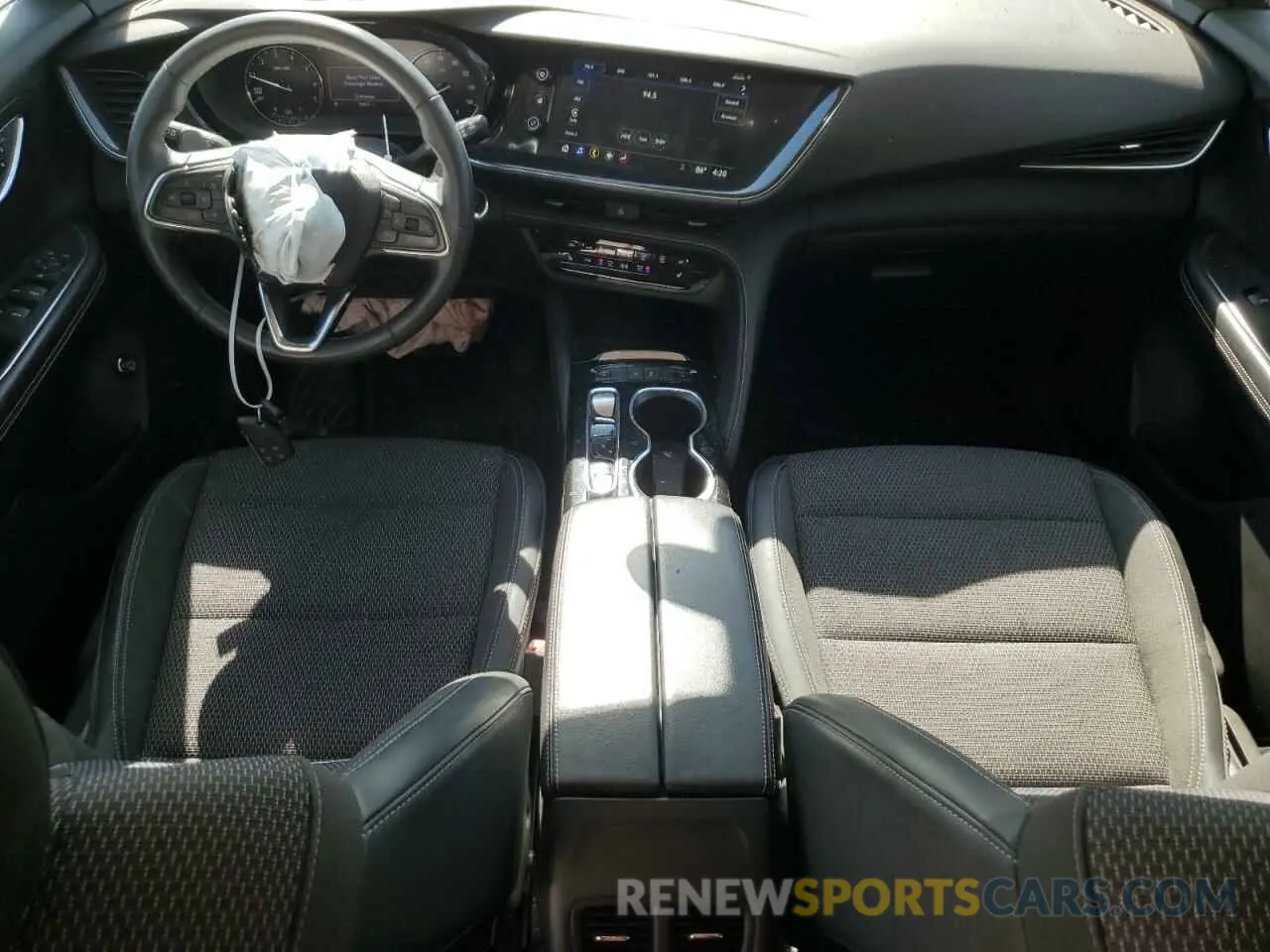 8 Фотография поврежденного автомобиля LRBAZLR44ND062033 BUICK ENVISION 2022